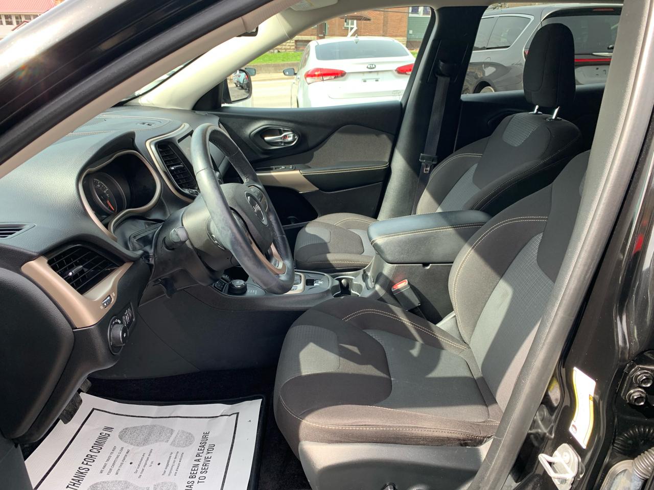 Jeep Cherokee Latitude 4WD 2017