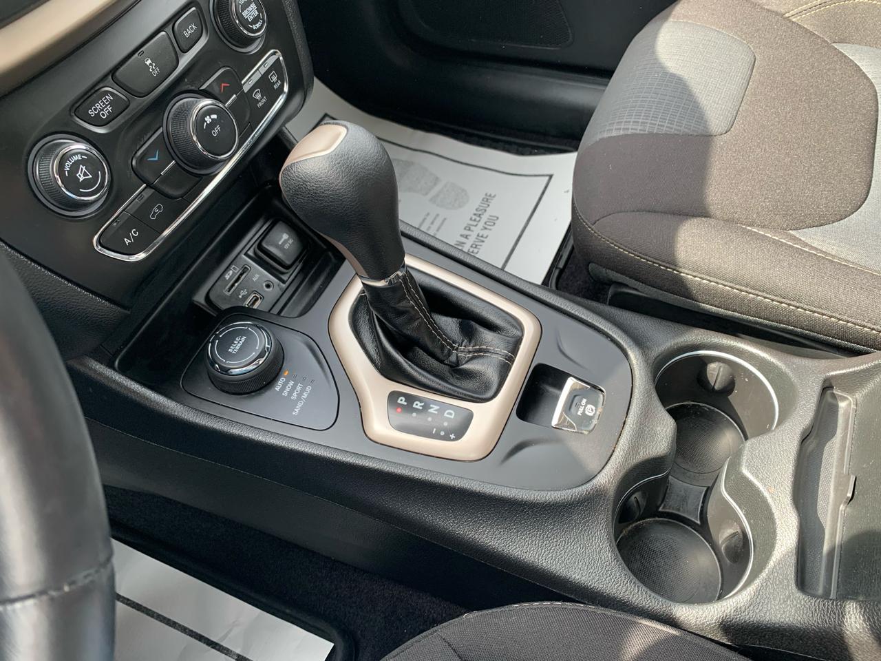 Jeep Cherokee Latitude 4WD 2017