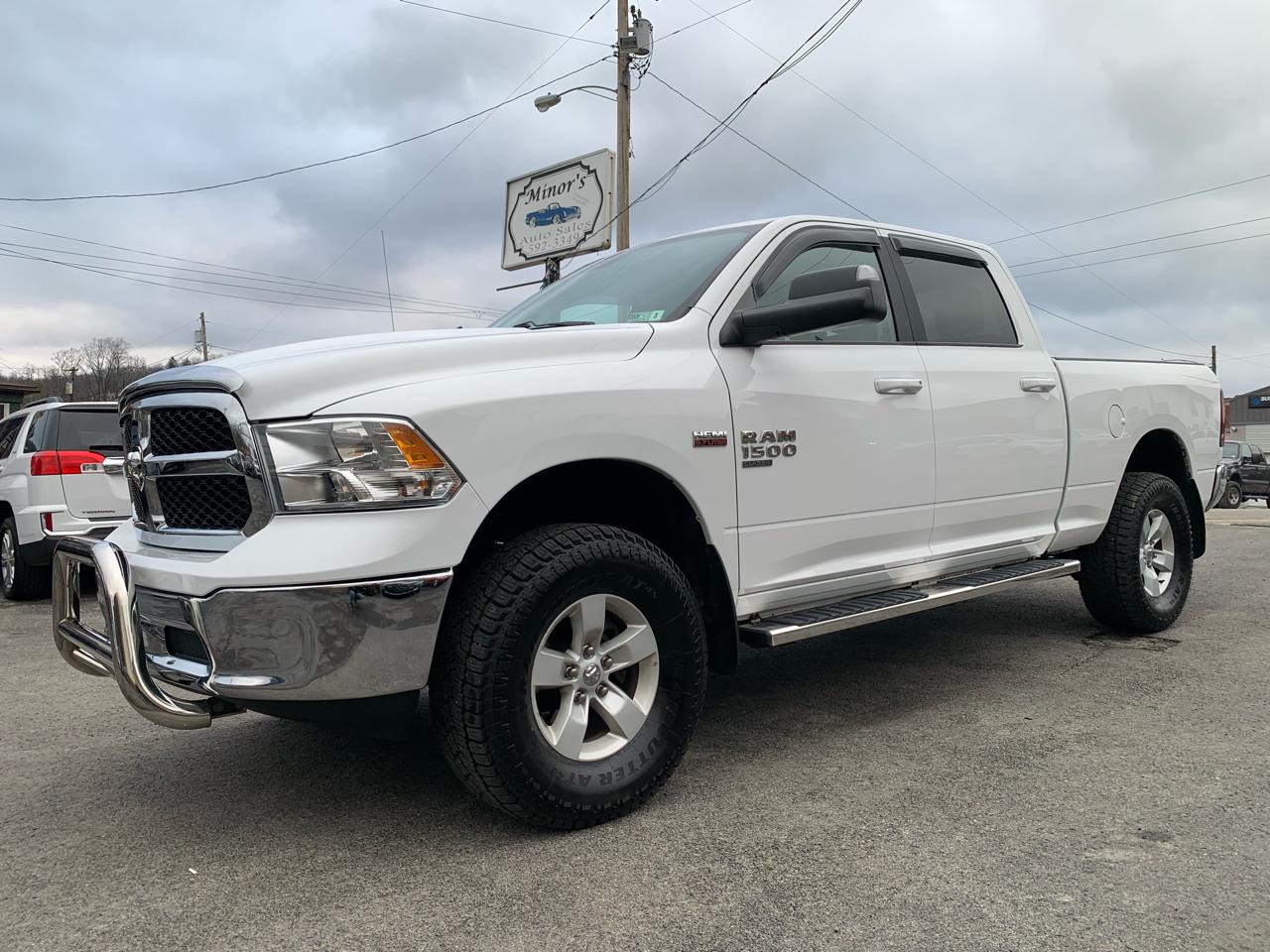 2020 RAM 1500 Classic SLT CREW CAB SHORT BED 4WD