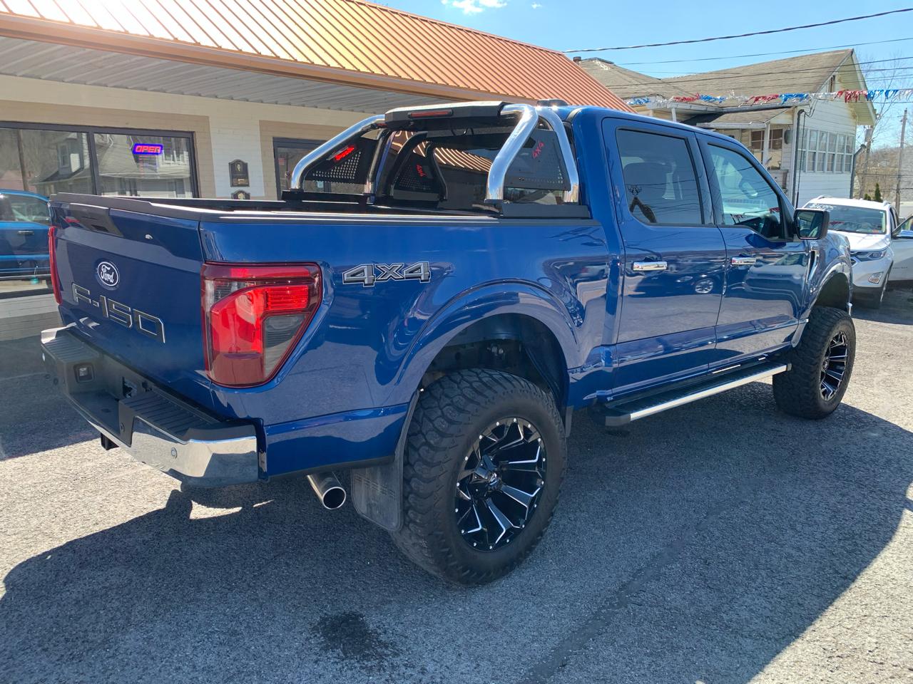 Ford F-150 XLT SuperCrew 4WD 2025