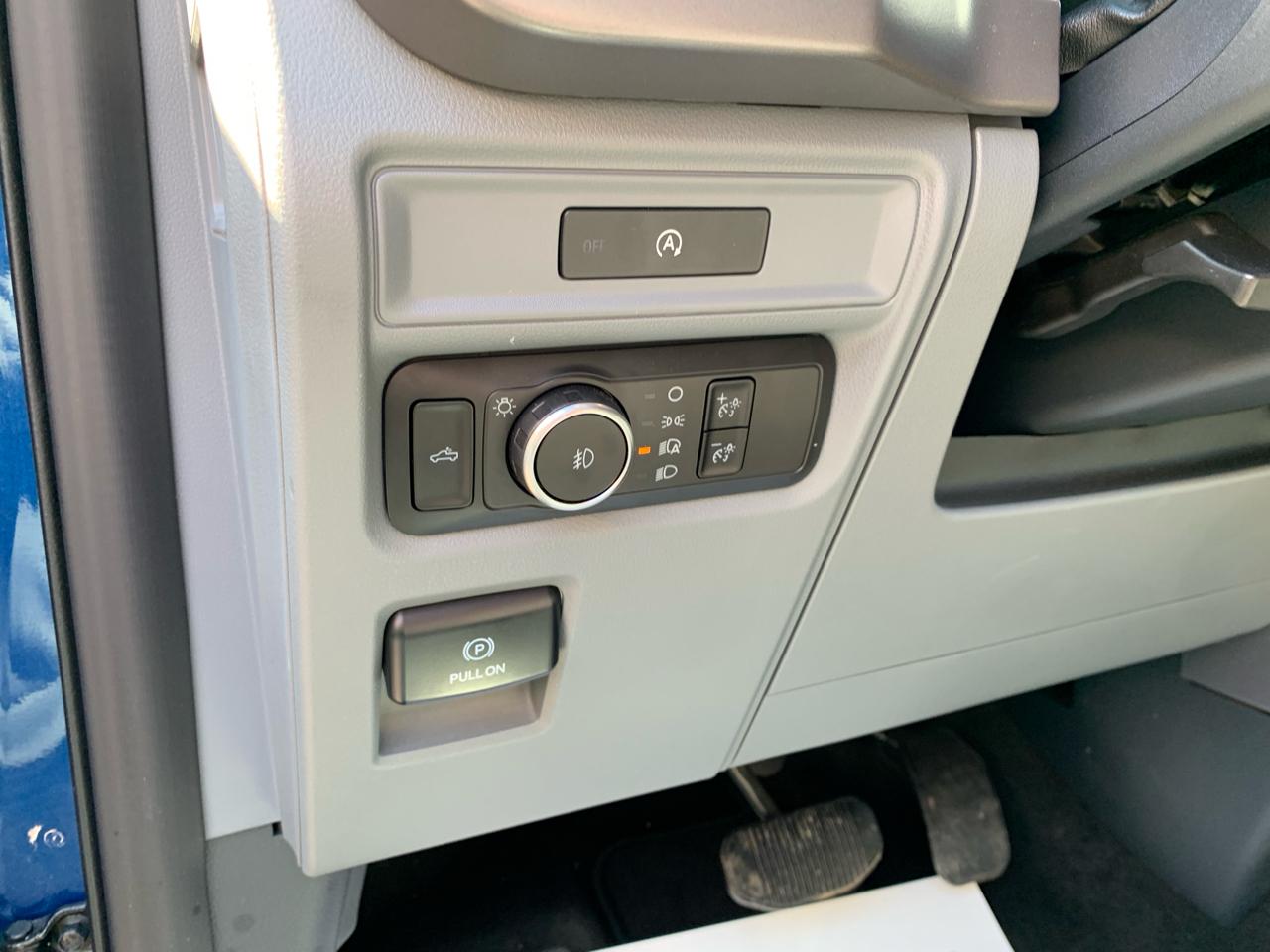 Ford F-150 XLT SuperCrew 4WD 2025