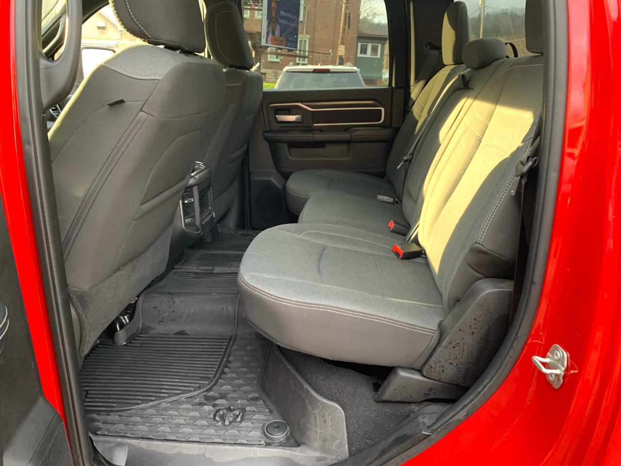 RAM 2500 Big Horn Crew Cab 4WD SWB 2024