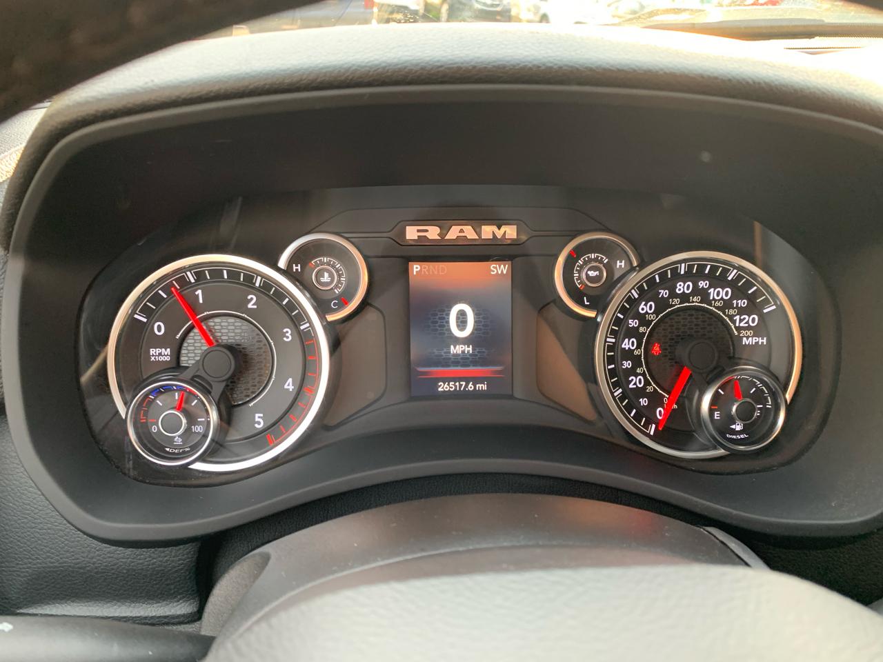 RAM 2500 Big Horn Crew Cab 4WD SWB 2024