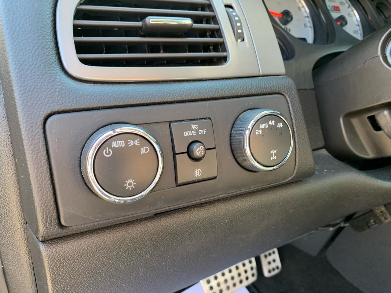 Chevrolet Silverado 1500 LTZ Crew Cab 4WD 2013