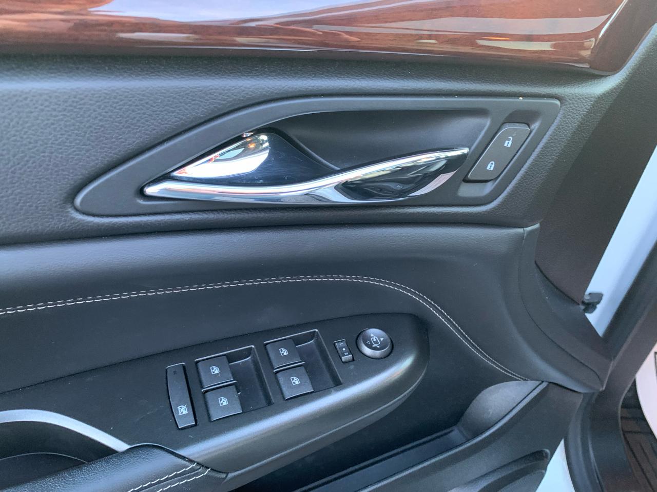 Cadillac SRX Performance AWD 2012