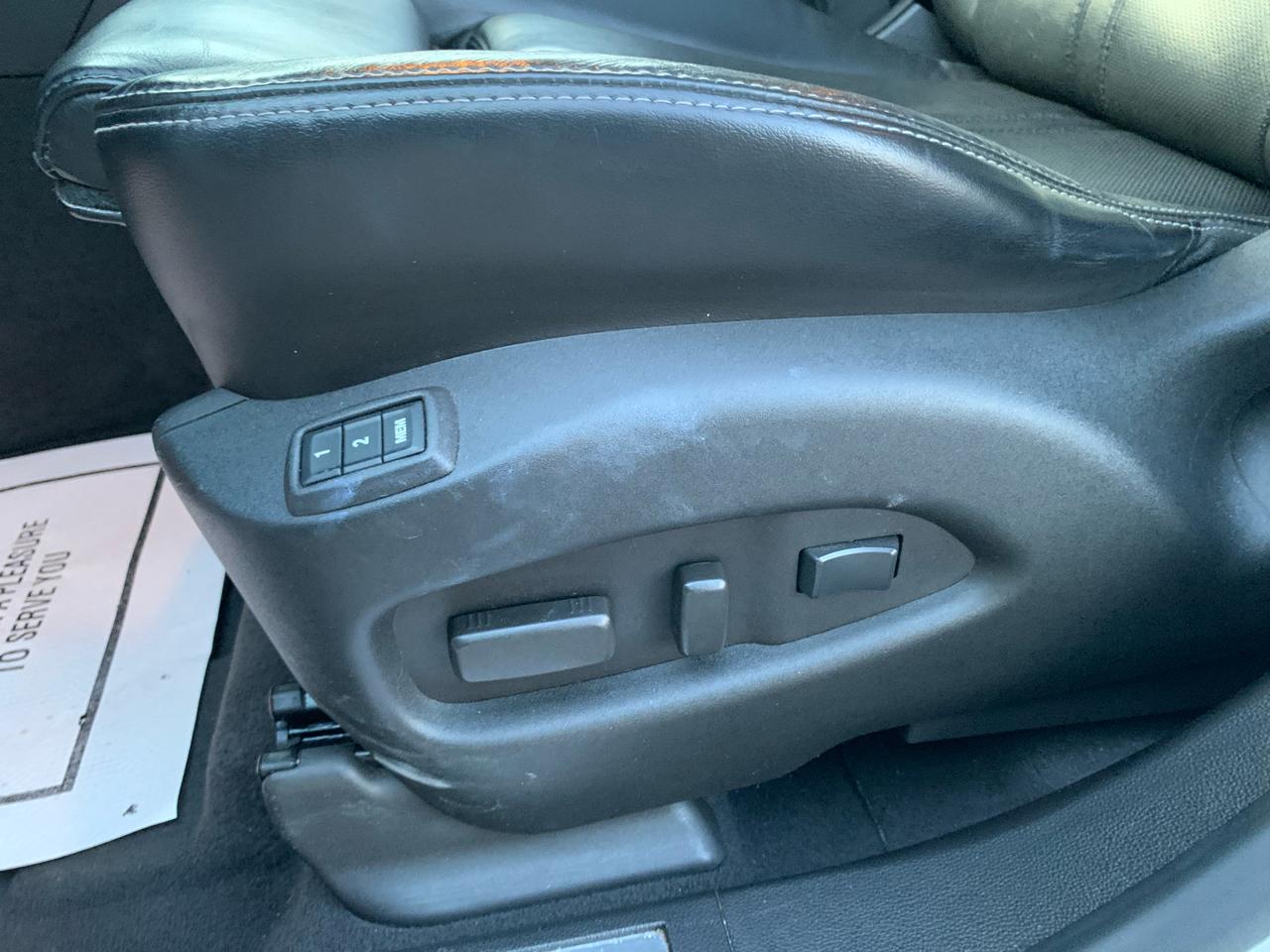 Cadillac SRX Performance AWD 2012