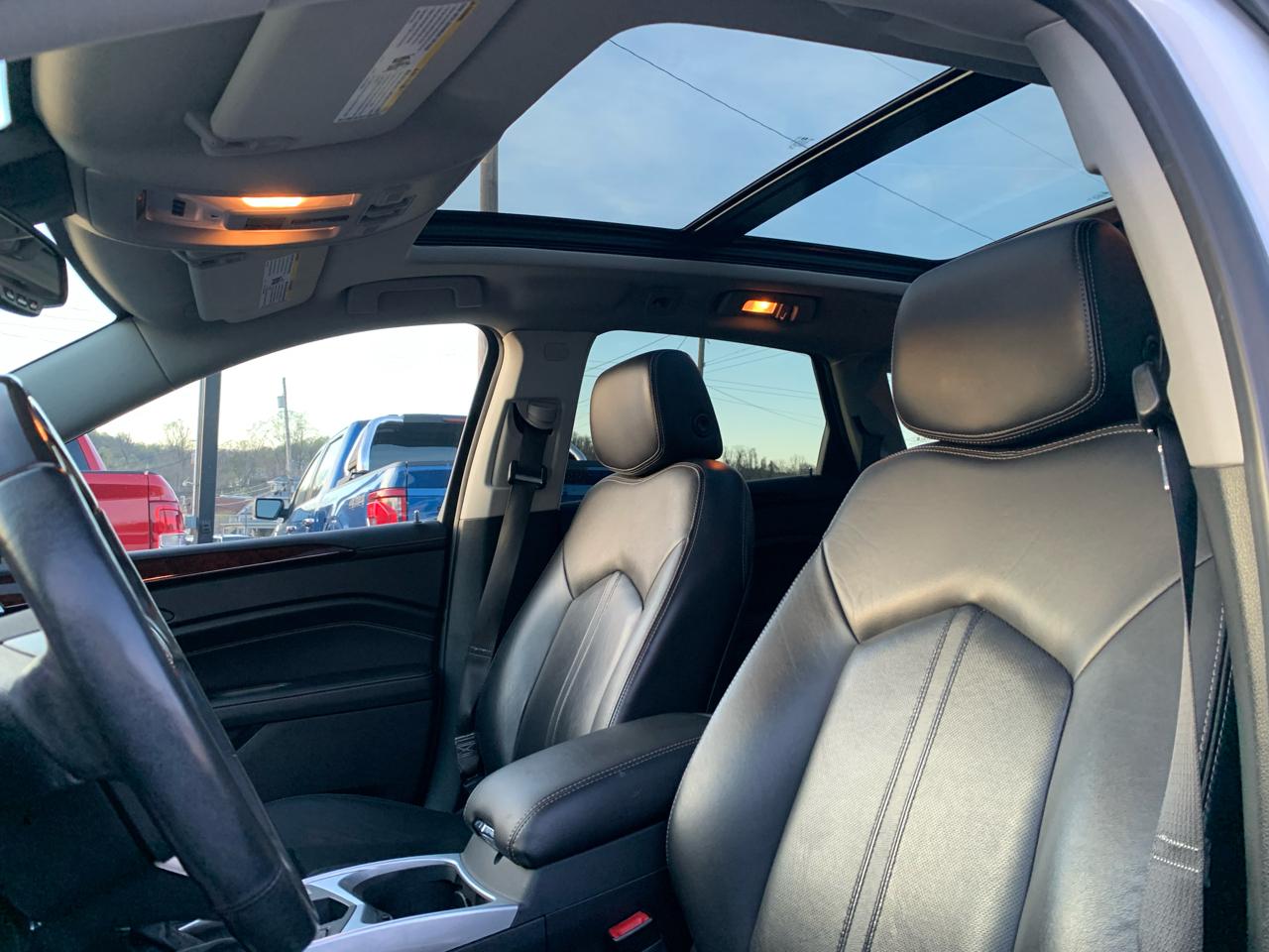 Cadillac SRX Performance AWD 2012