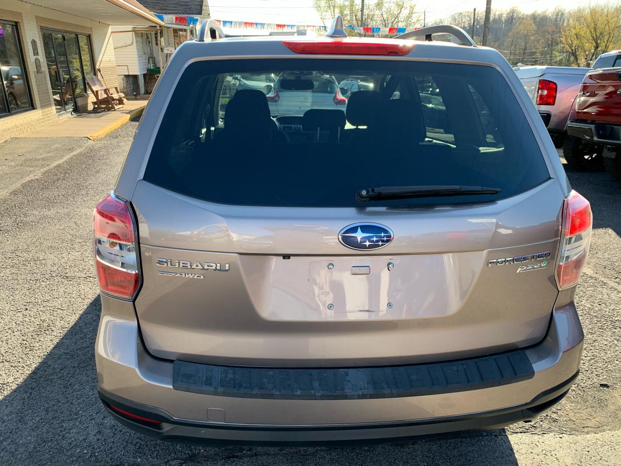 Subaru Forester 2.5i Premium PZEV CVT 2016