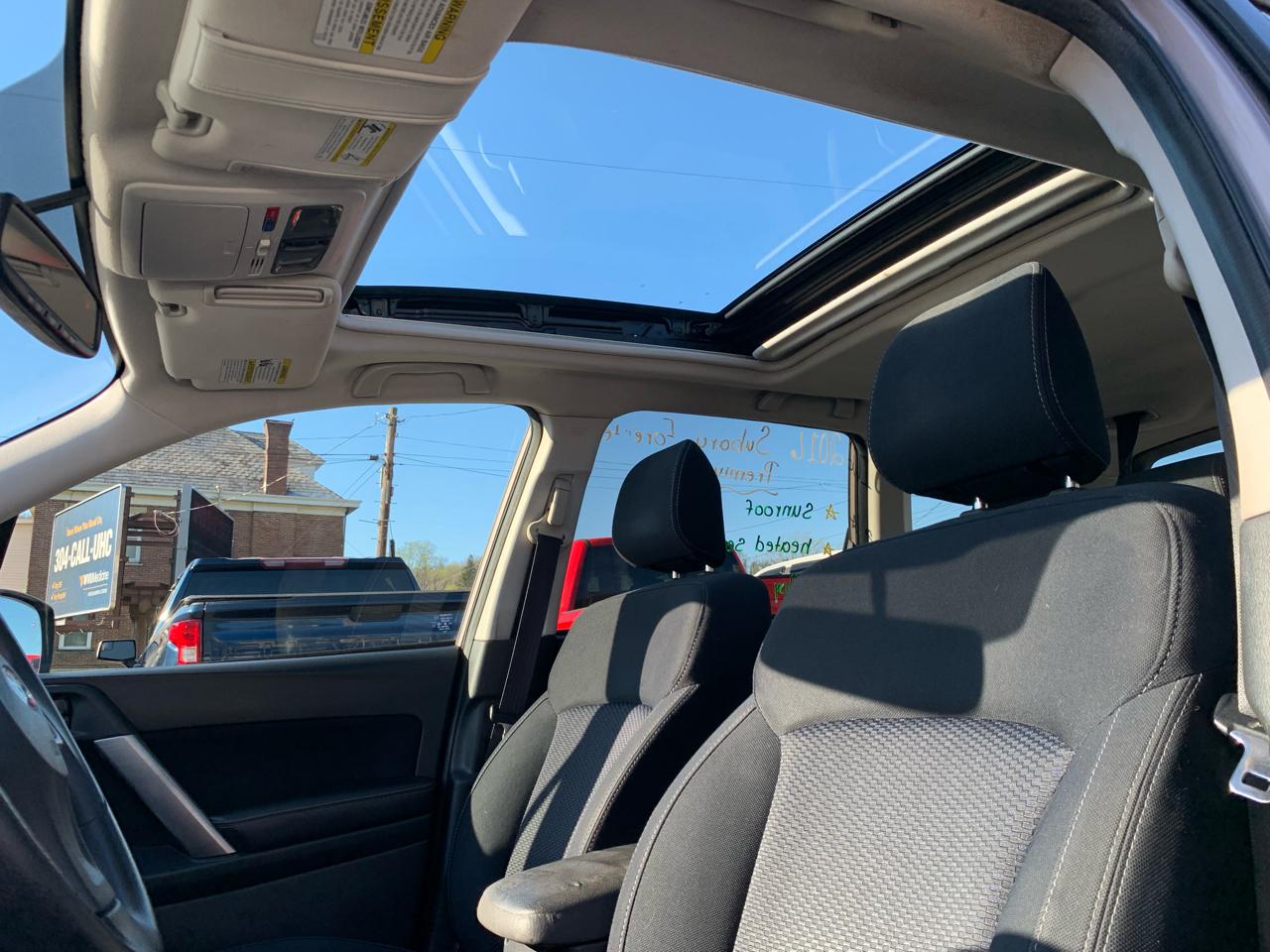 Subaru Forester 2.5i Premium PZEV CVT 2016