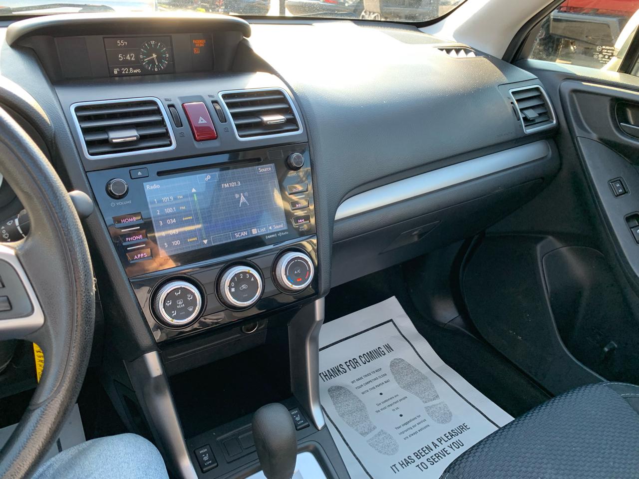 Subaru Forester 2.5i Premium PZEV CVT 2016