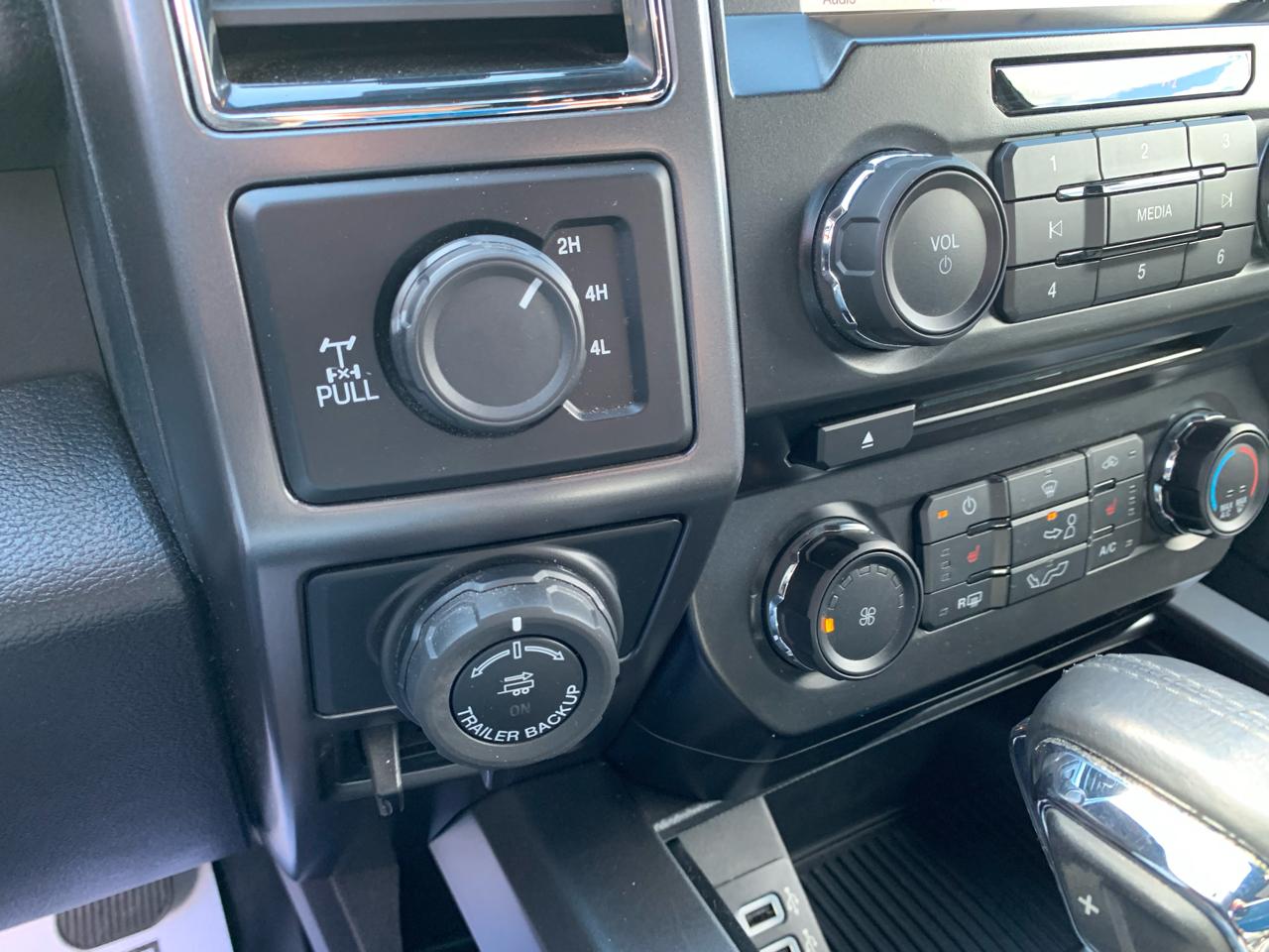 Ford F-150 XLT SuperCab 6.5-ft. Bed 4WD 2017