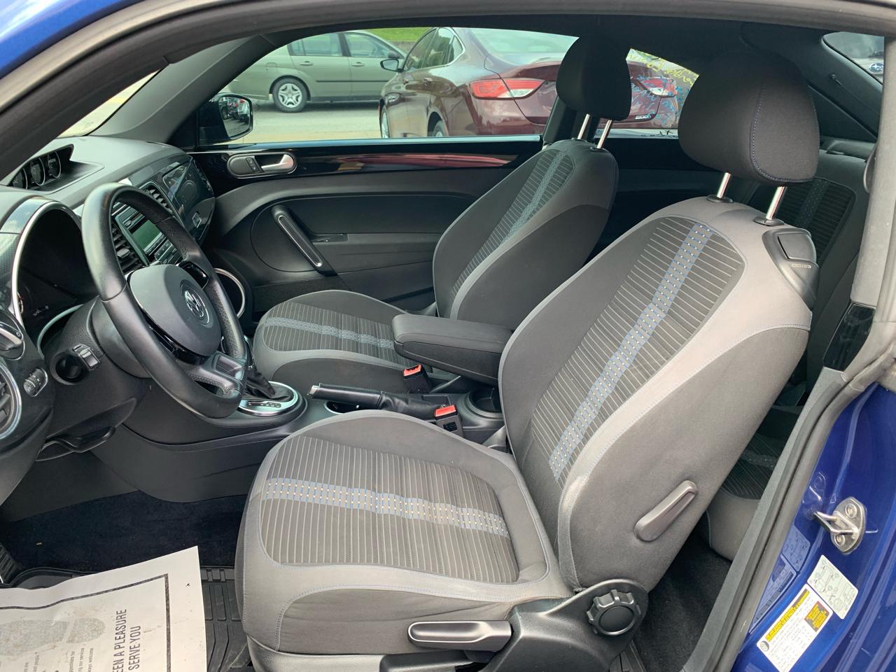 Volkswagen Beetle 2.0T Turbo 2013