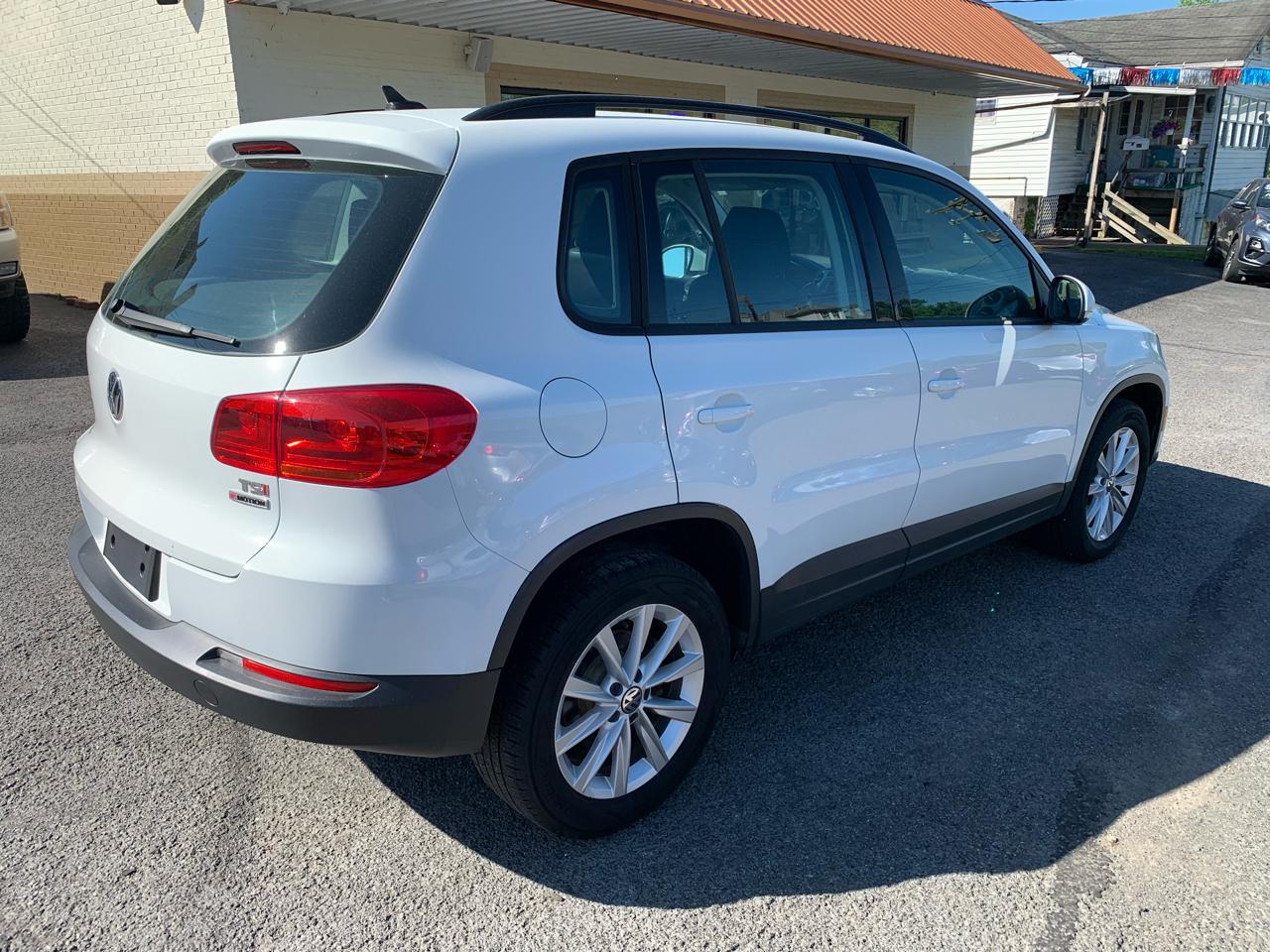 Volkswagen Tiguan S 4Motion 2017