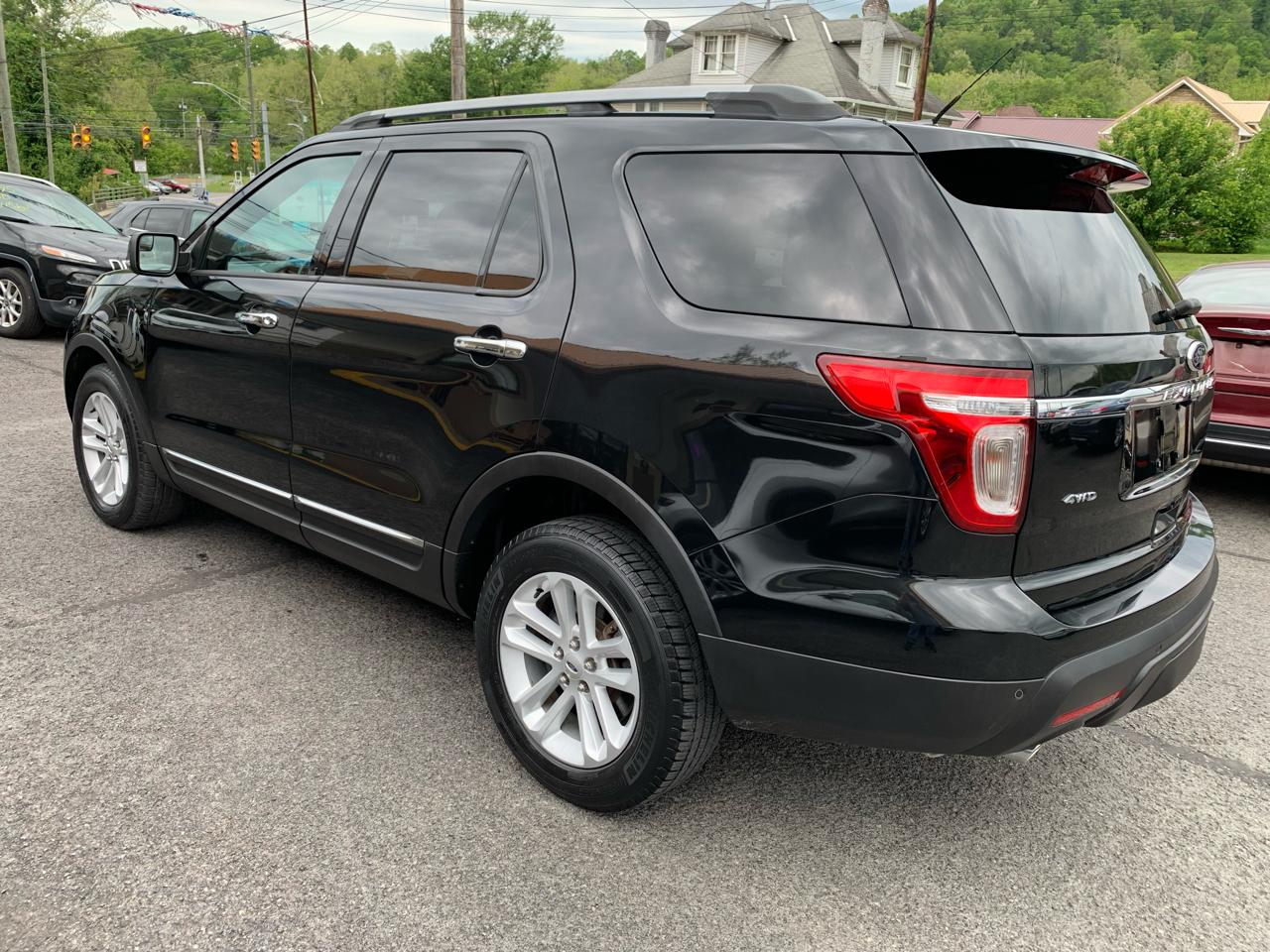 Ford Explorer XLT 4WD 2014