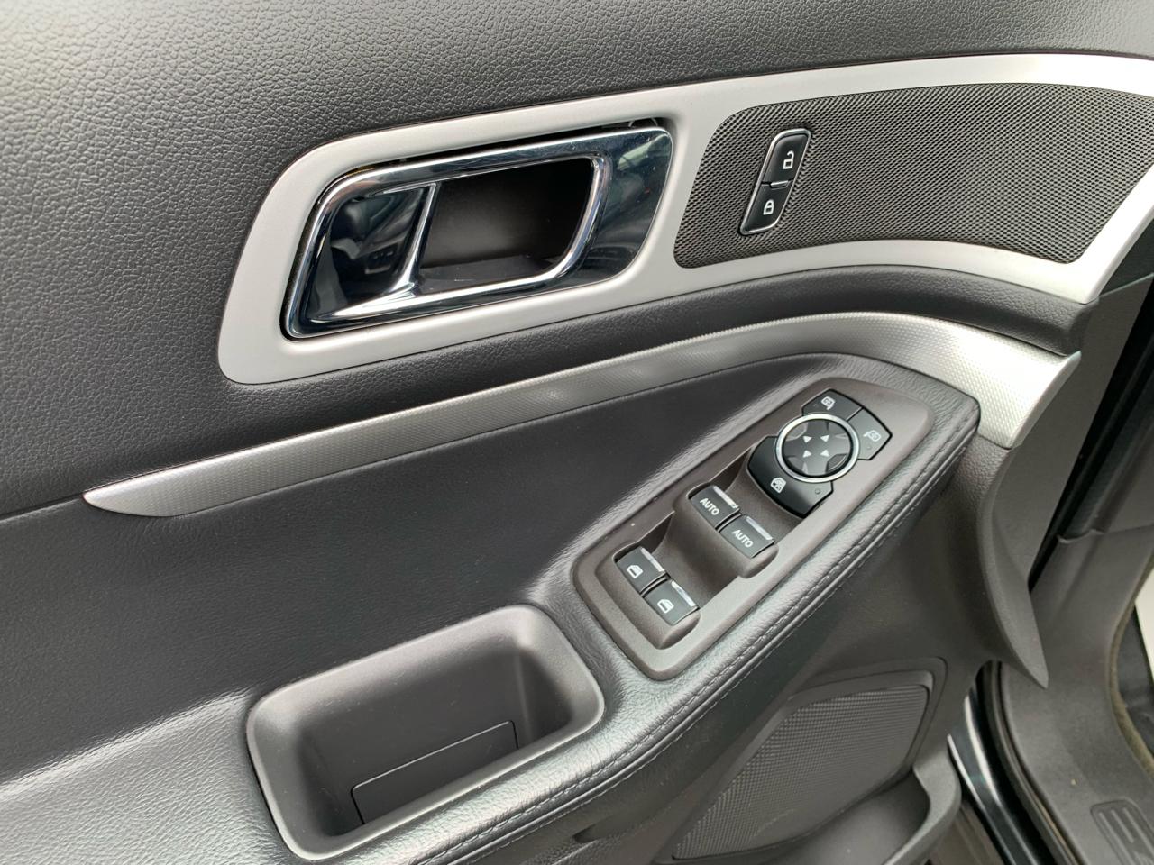 Ford Explorer XLT 4WD 2014