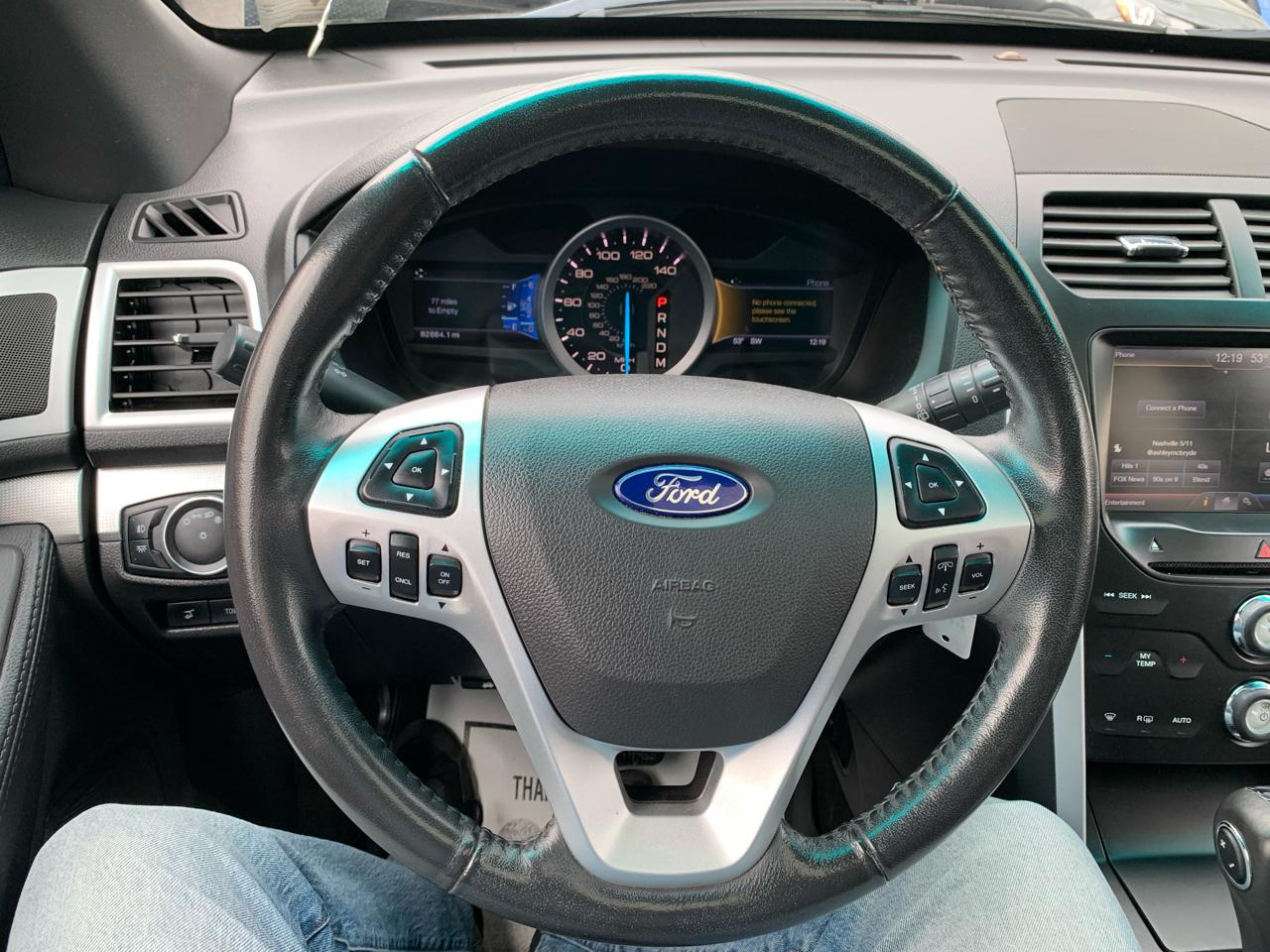 Ford Explorer XLT 4WD 2014