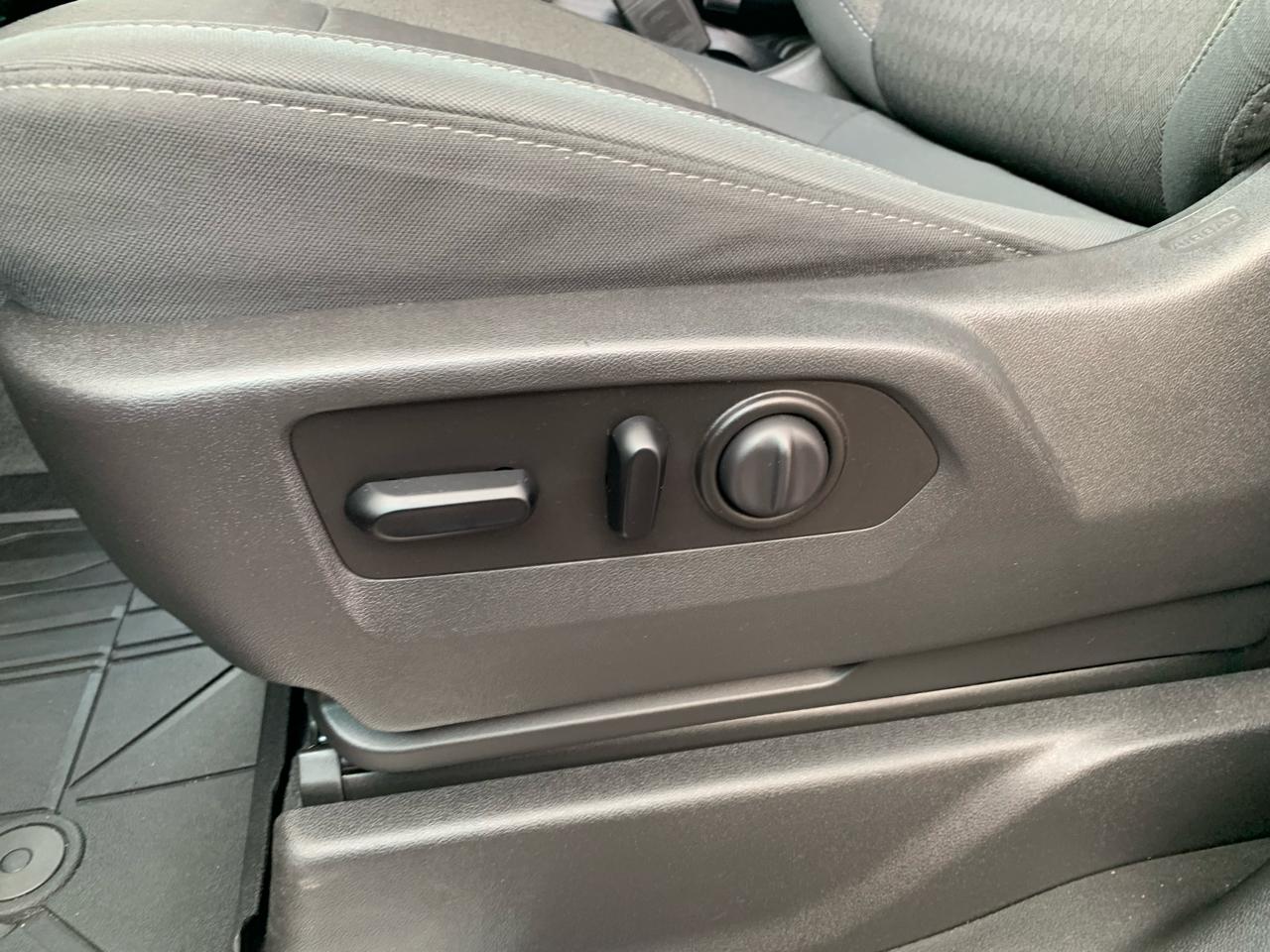 Chevrolet Silverado 1500 LT Crew Cab 4WD 2020