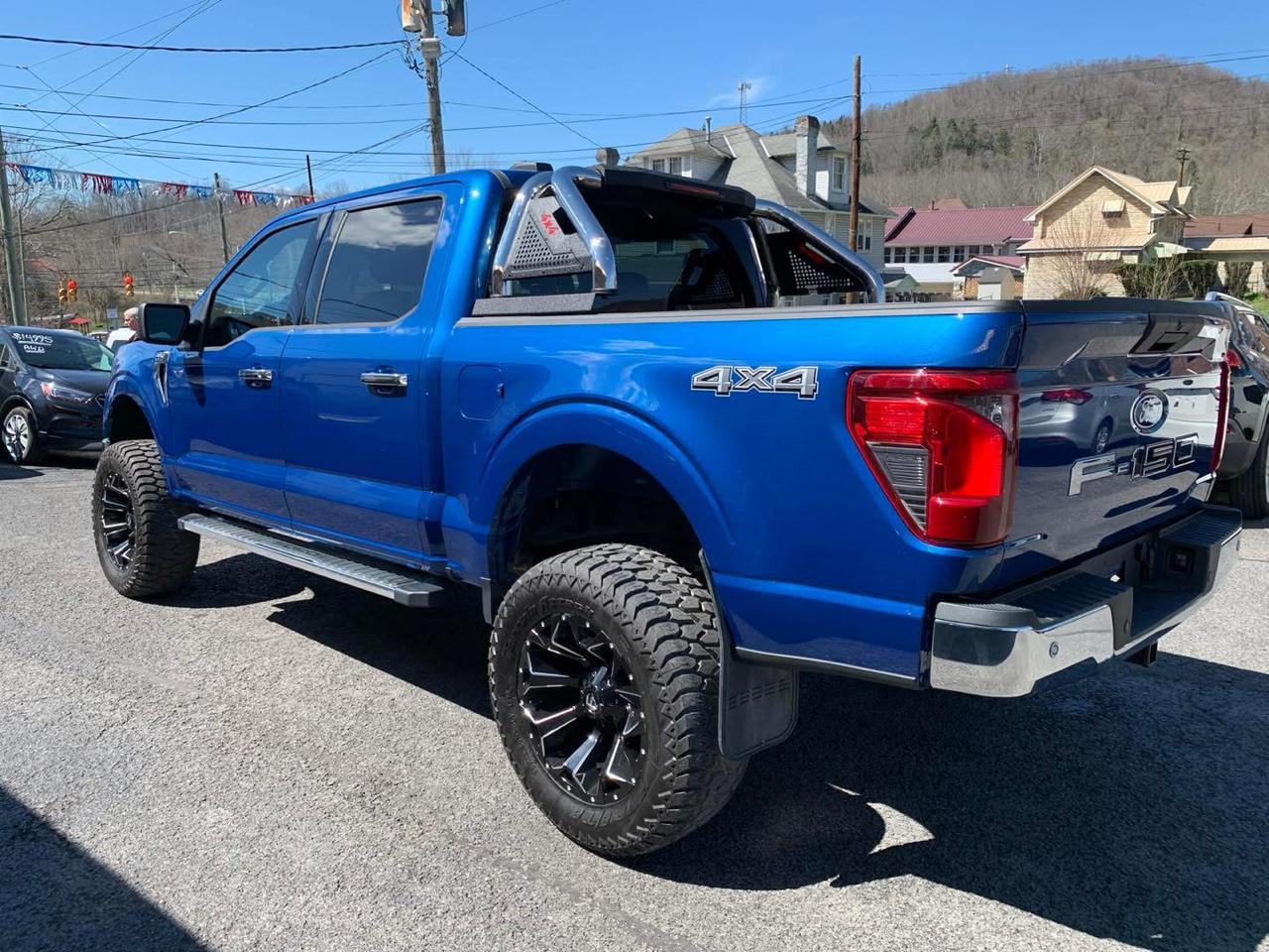 Ford F-150 4WD SuperCrew 145" XLT 2025