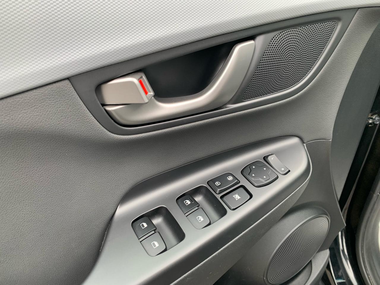 Hyundai Kona Limited w/Lime Accent AWD 2018