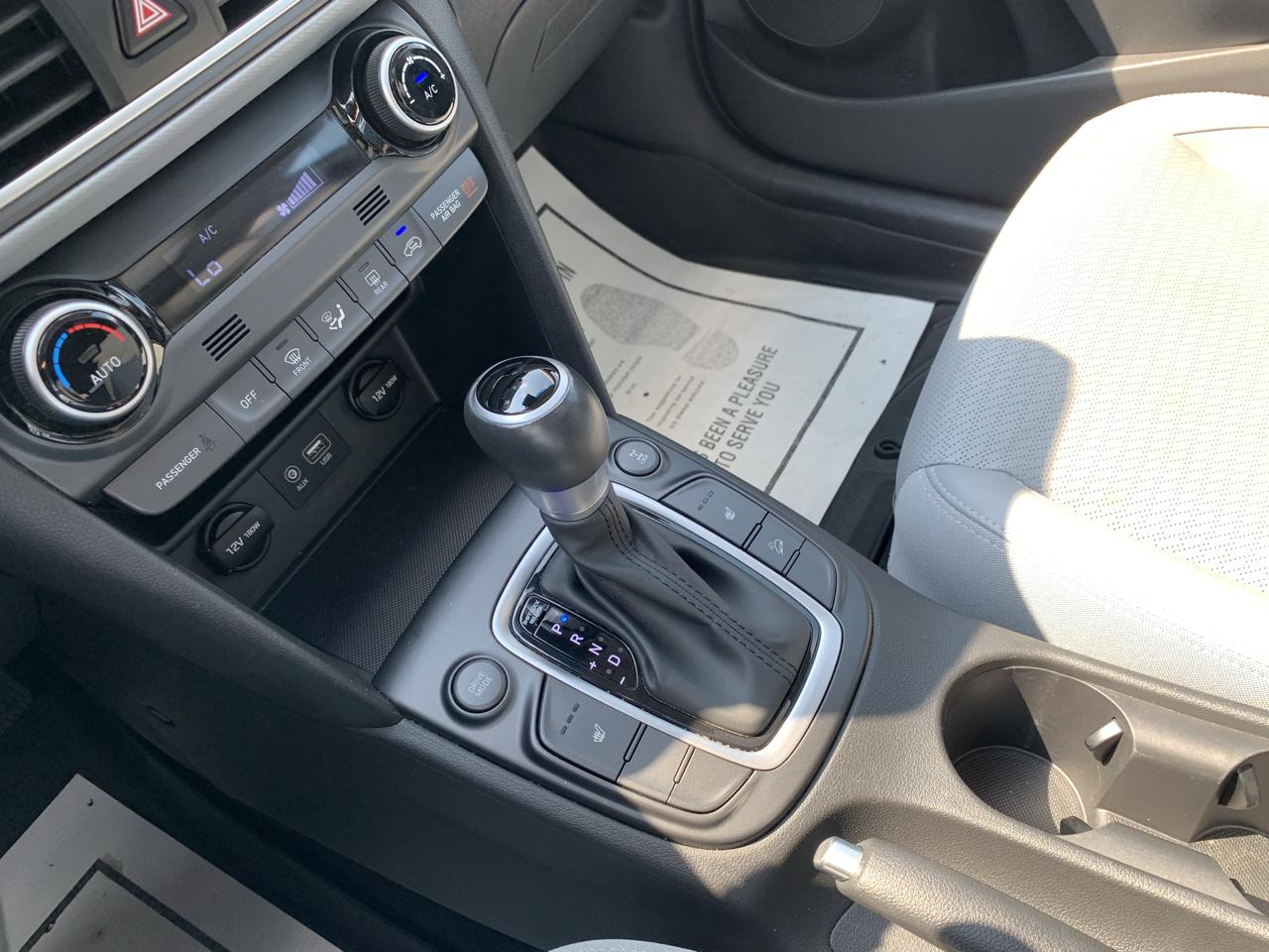 Hyundai Kona Limited w/Lime Accent AWD 2018
