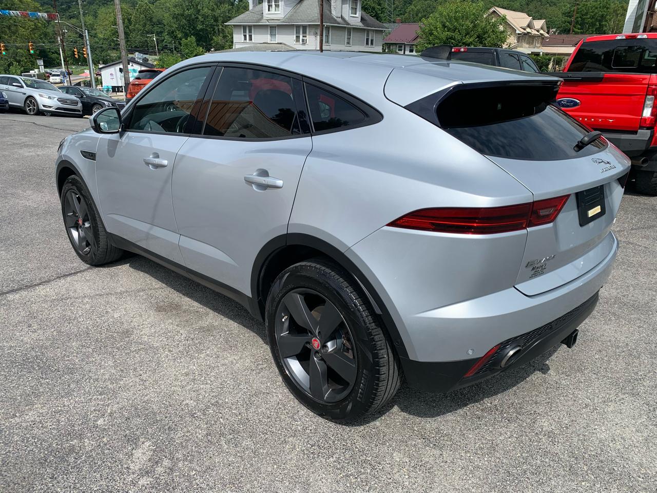 Jaguar E-Pace SE 2020