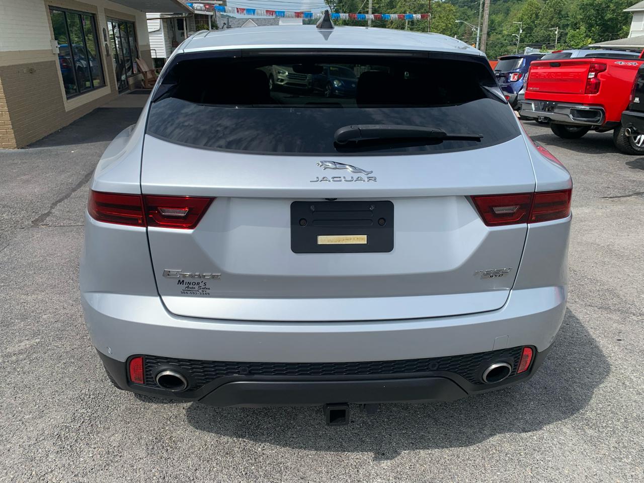 Jaguar E-Pace SE 2020