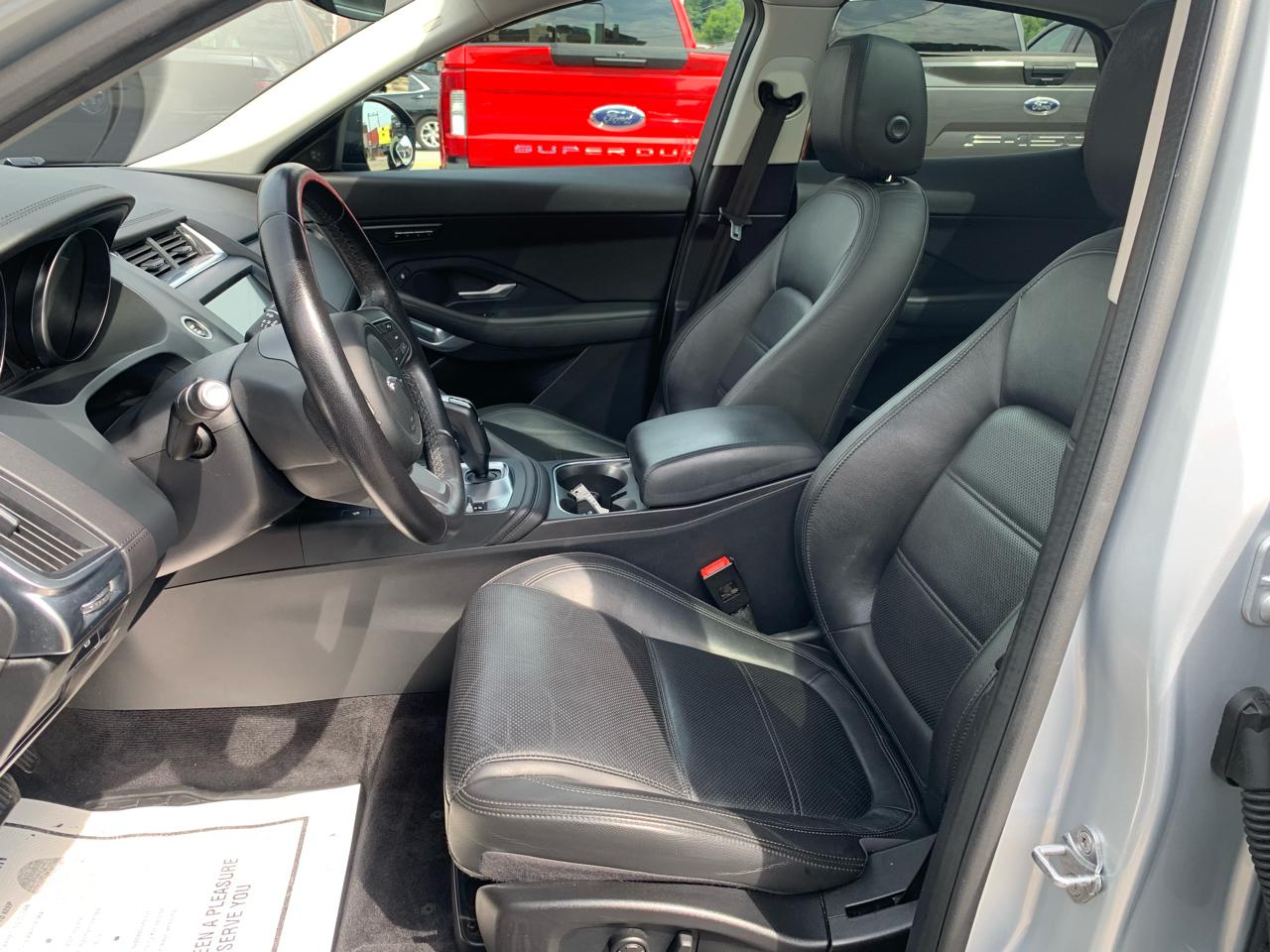 Jaguar E-Pace SE 2020