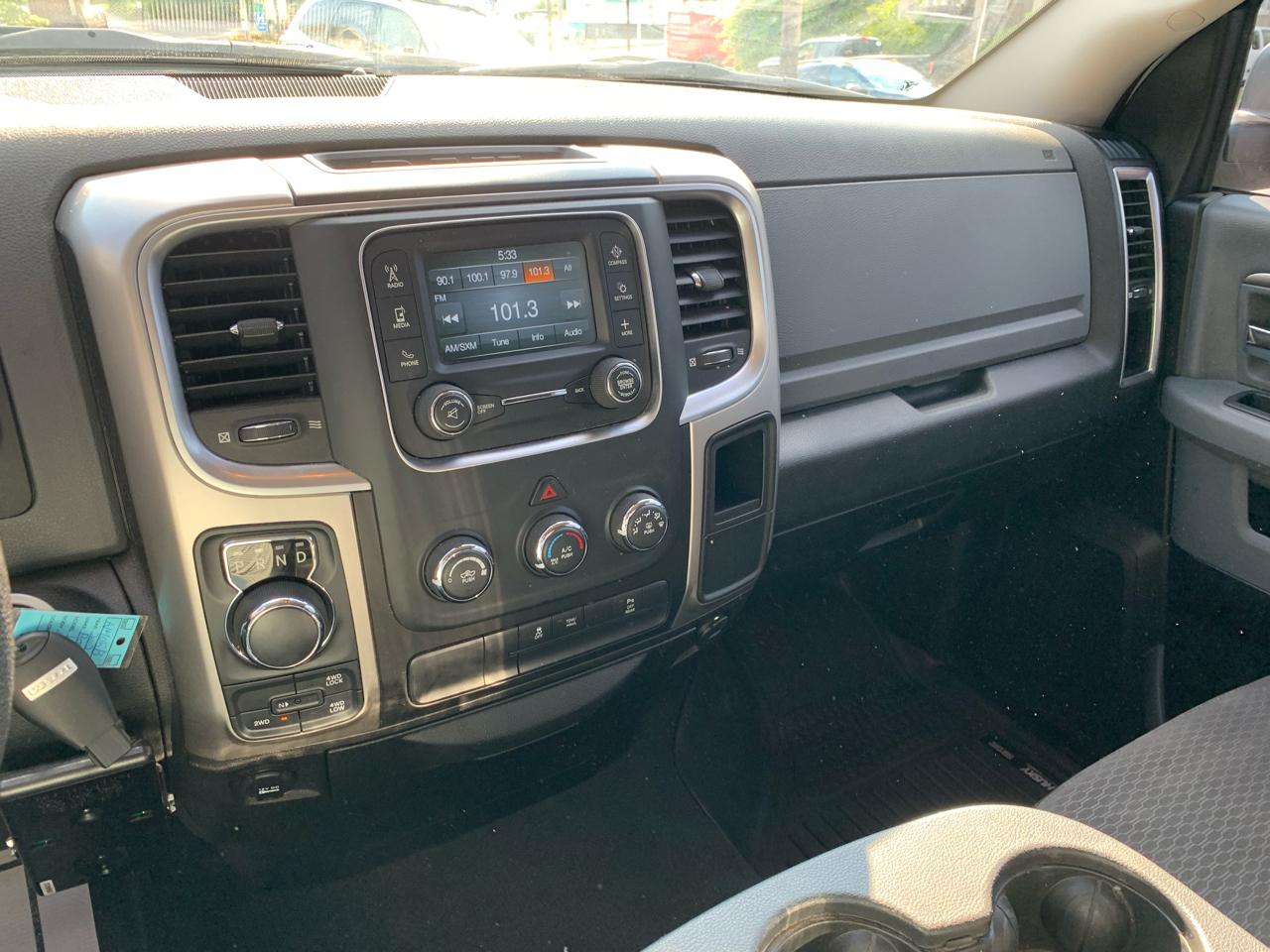 RAM 1500 Classic Warlock 4x4 Quad Cab 6'4" Box 2020