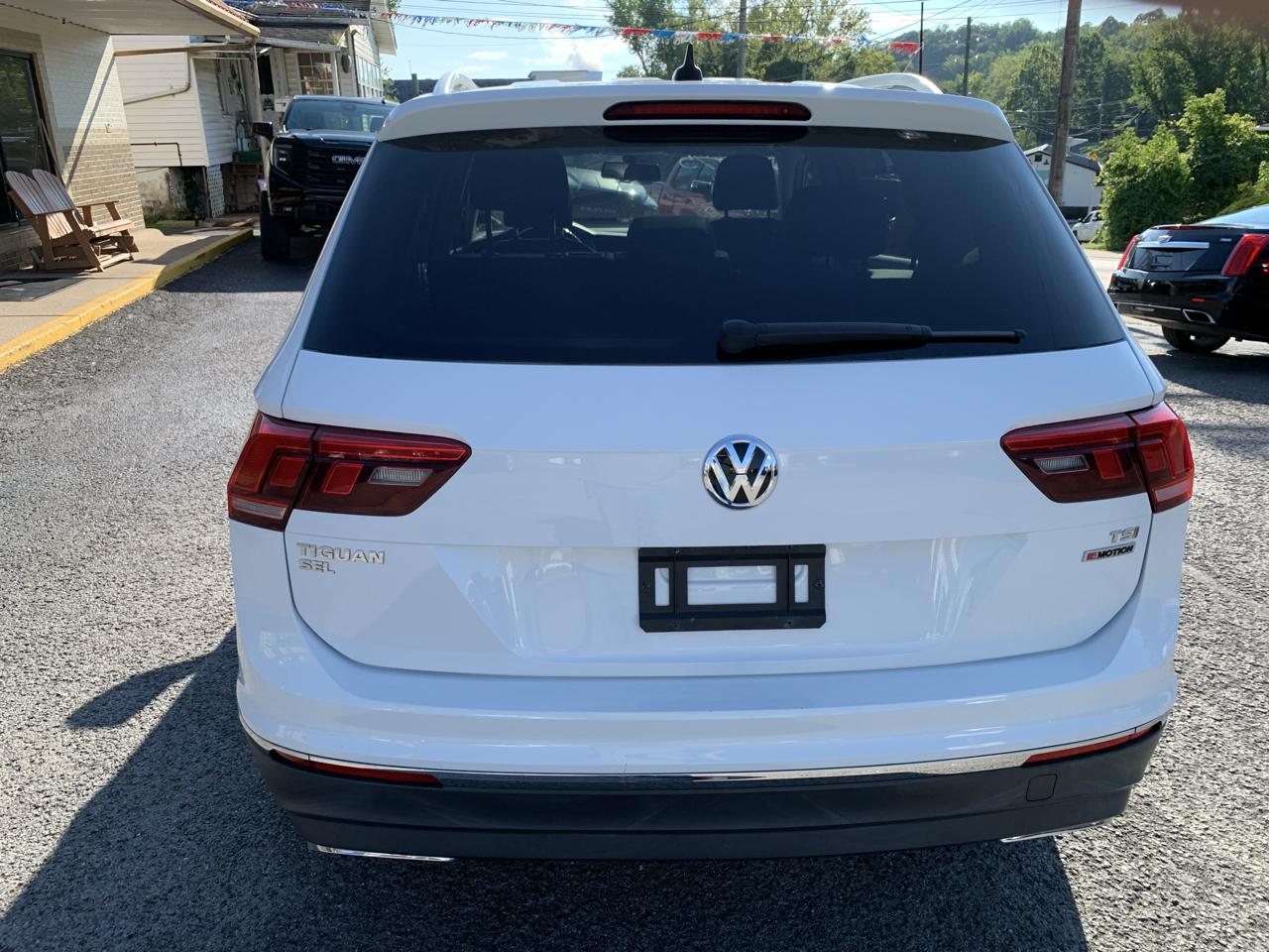 Volkswagen Tiguan SEL 4D SUV 4Motion 2018