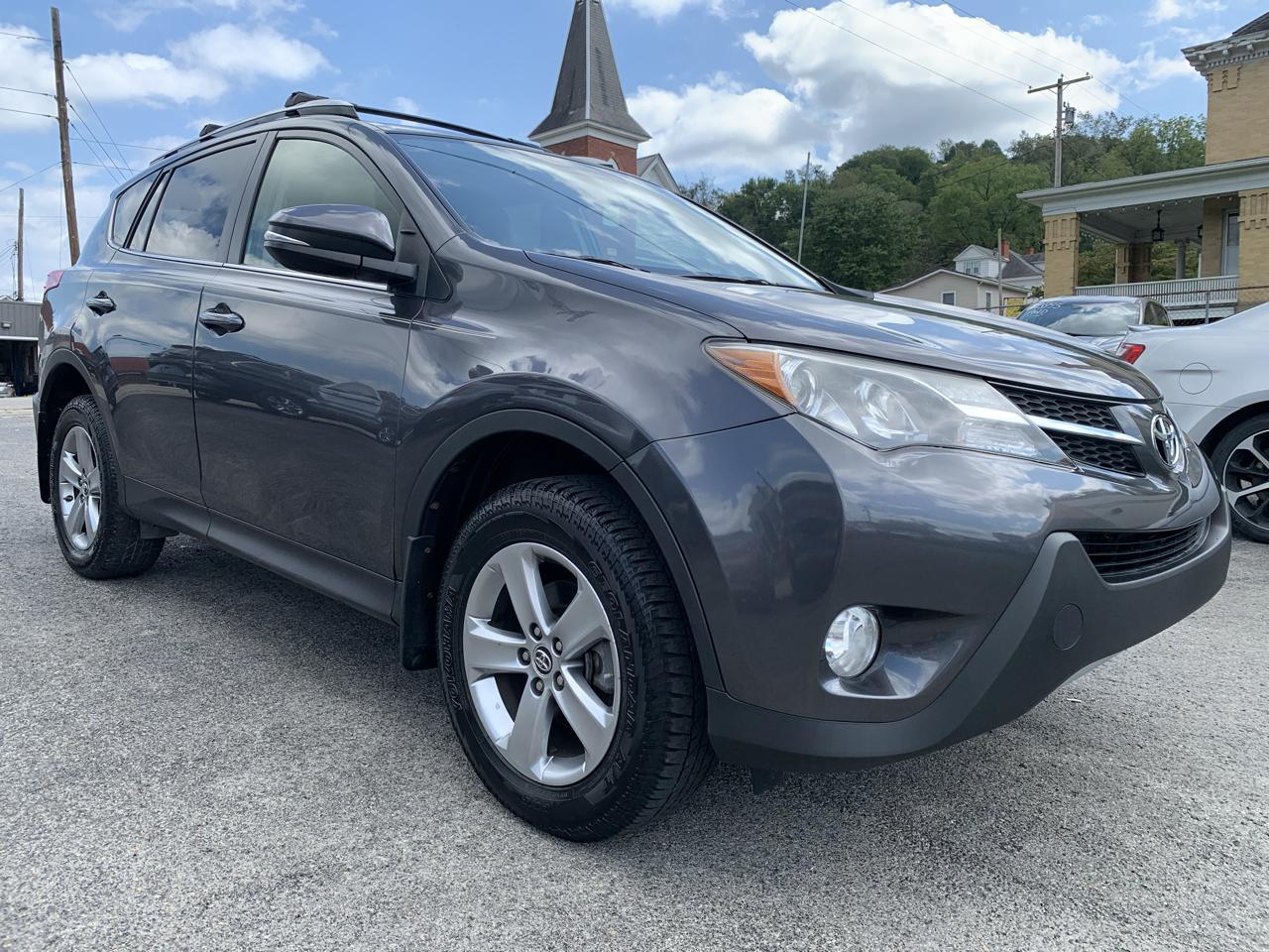 Toyota RAV4 XLE AWD 2015