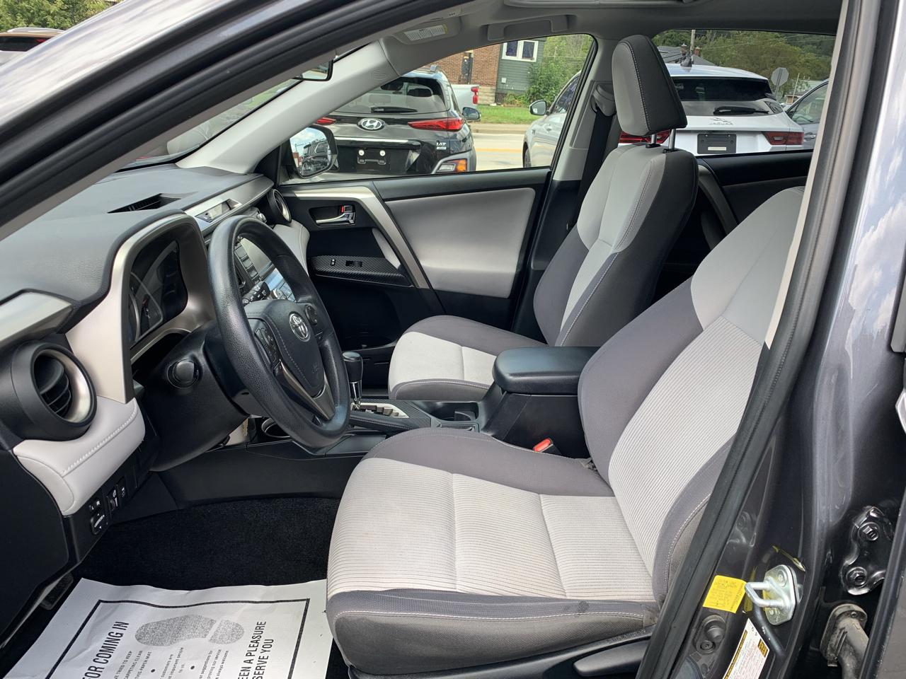 Toyota RAV4 XLE AWD 2015