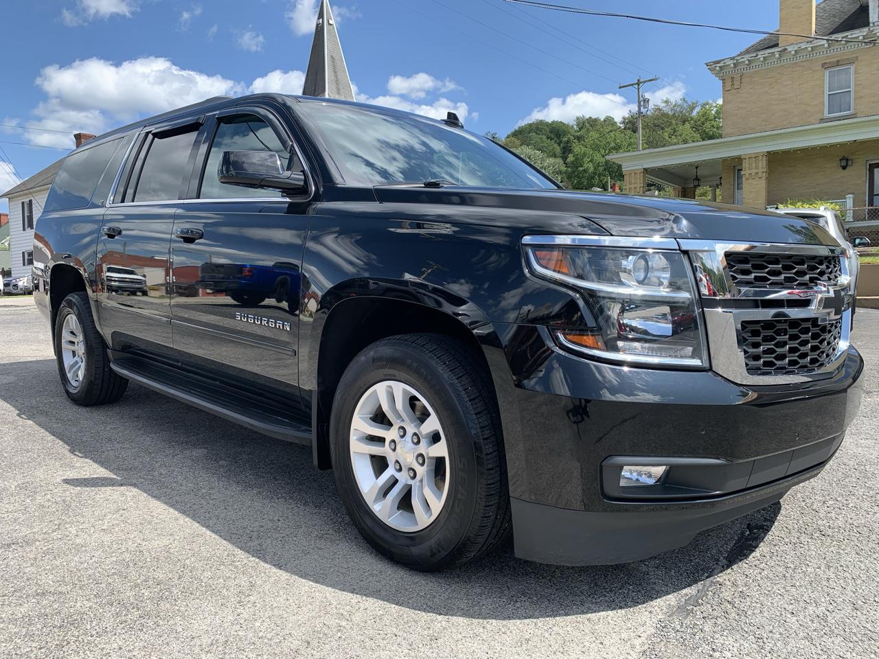 Chevrolet Suburban LT 4WD 2019