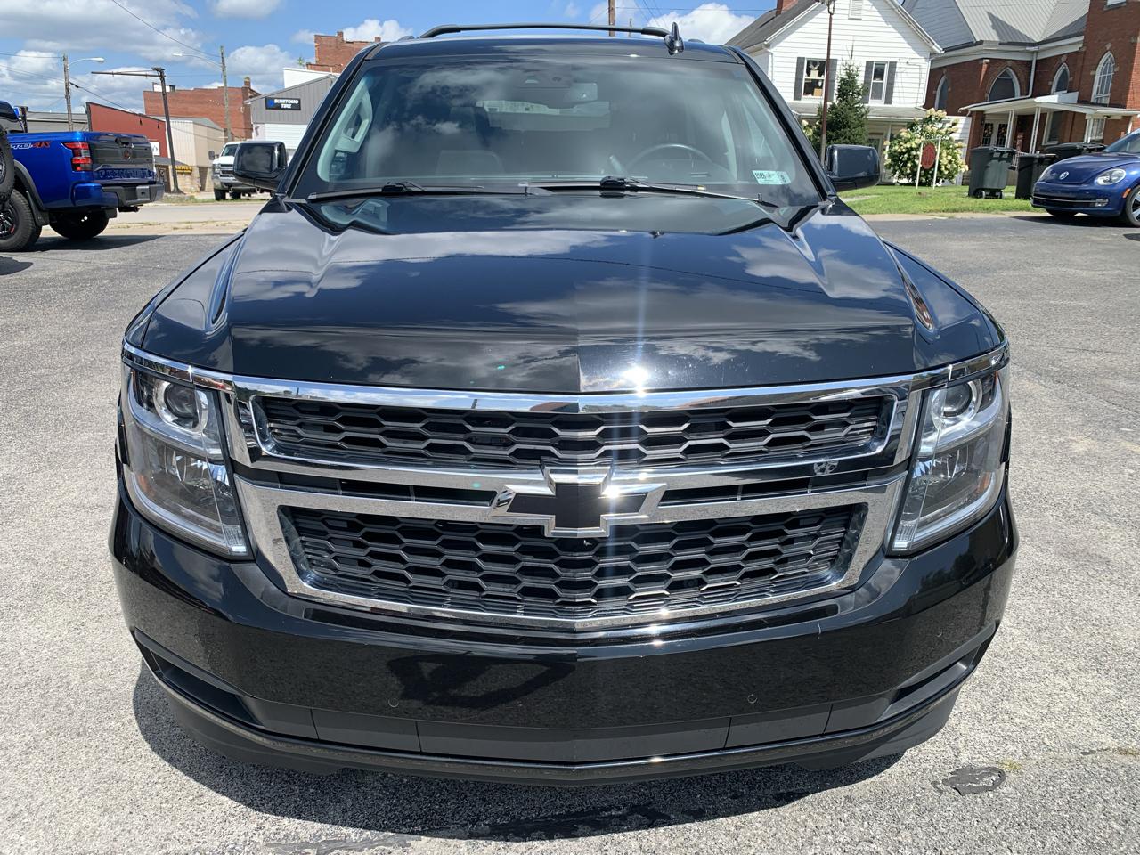 Chevrolet Suburban LT 4WD 2019