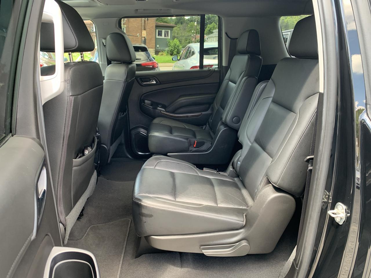 Chevrolet Suburban LT 4WD 2019