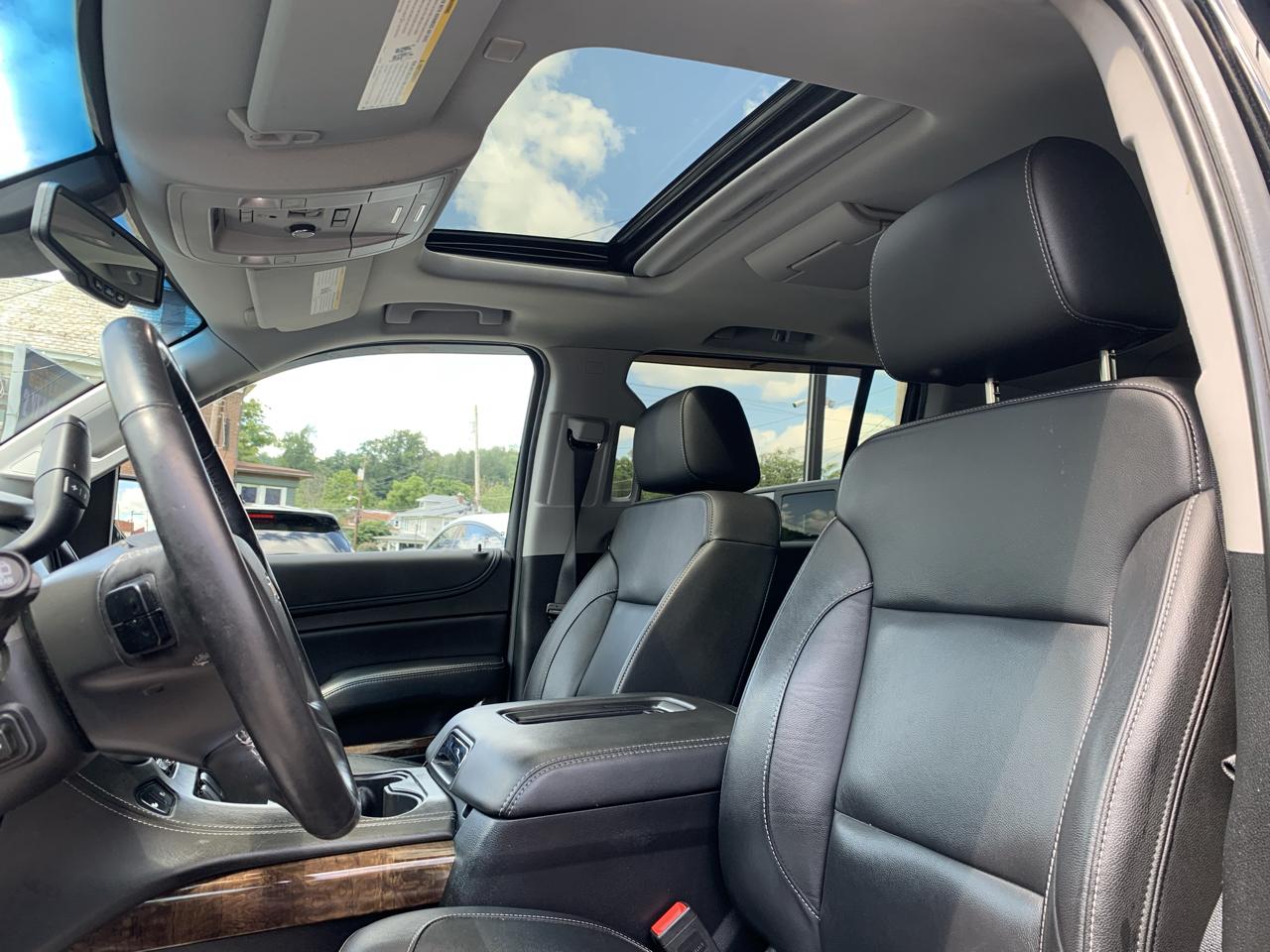 Chevrolet Suburban LT 4WD 2019