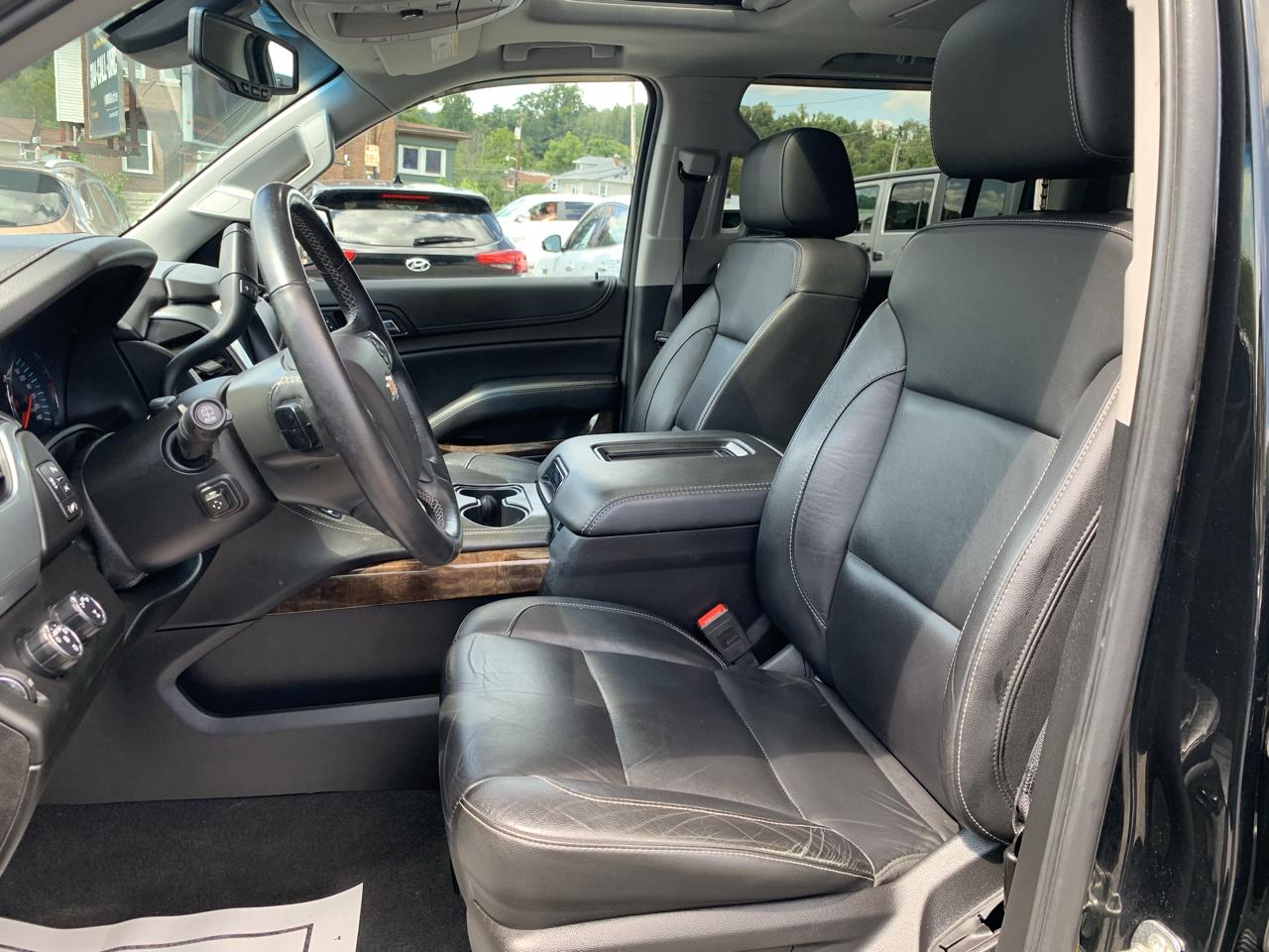 Chevrolet Suburban LT 4WD 2019