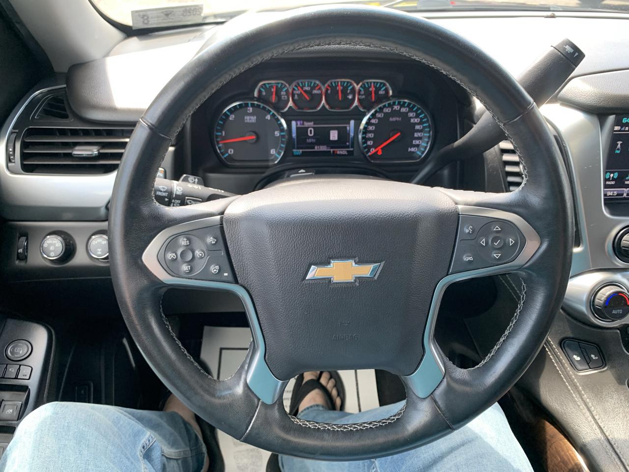 Chevrolet Suburban LT 4WD 2019