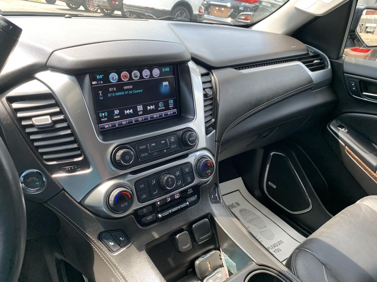 Chevrolet Suburban LT 4WD 2019