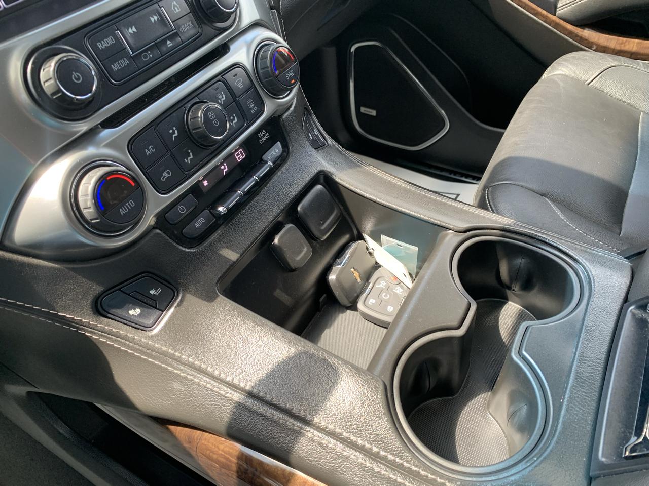 Chevrolet Suburban LT 4WD 2019