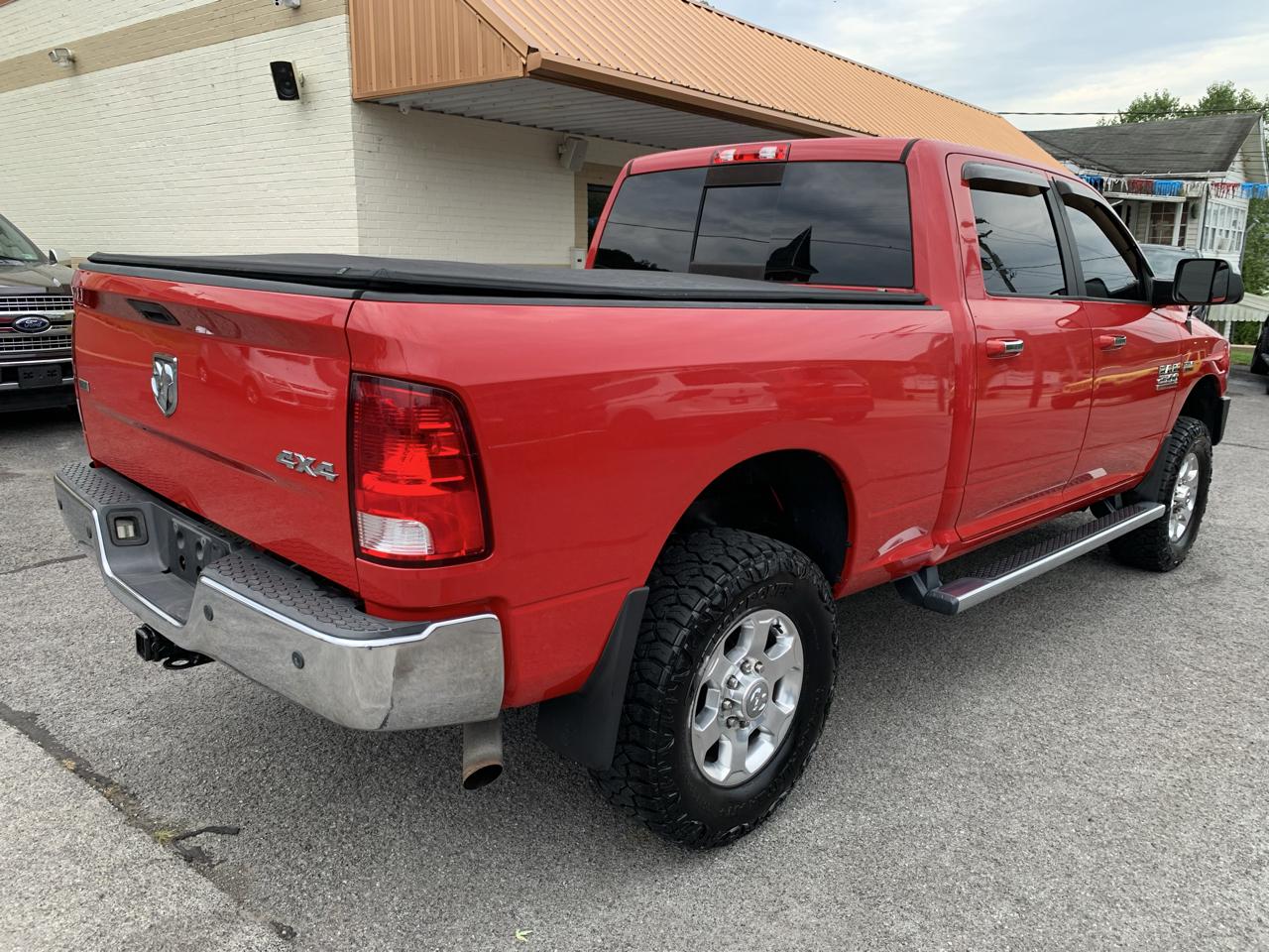 RAM 2500 SLT Crew Cab SWB 4WD 2016