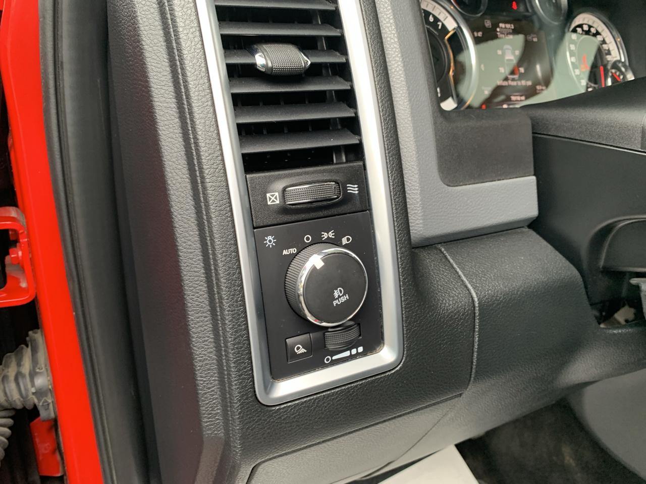 RAM 2500 SLT Crew Cab SWB 4WD 2016
