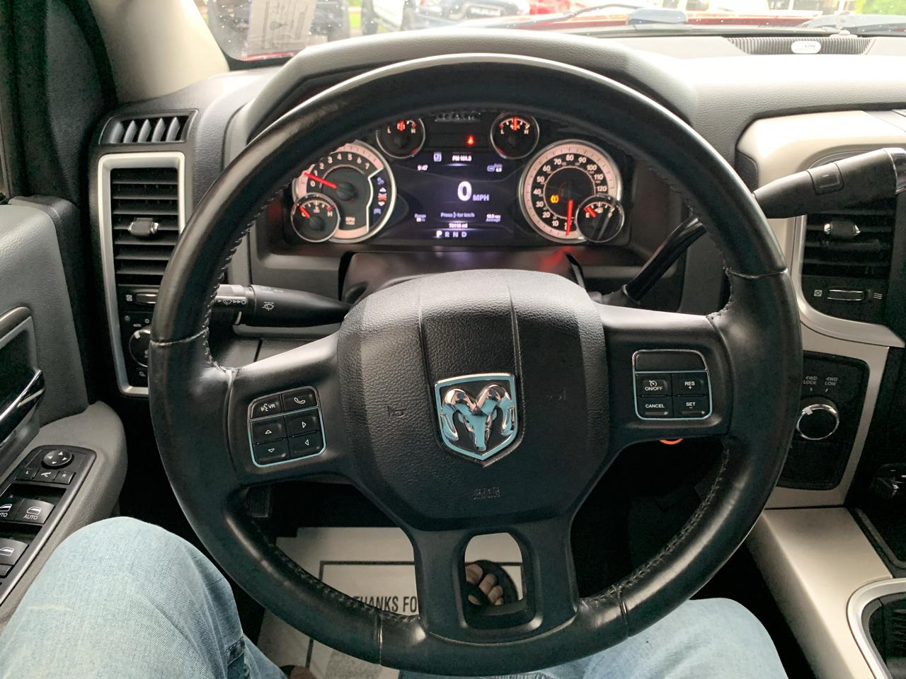 RAM 2500 SLT Crew Cab SWB 4WD 2016