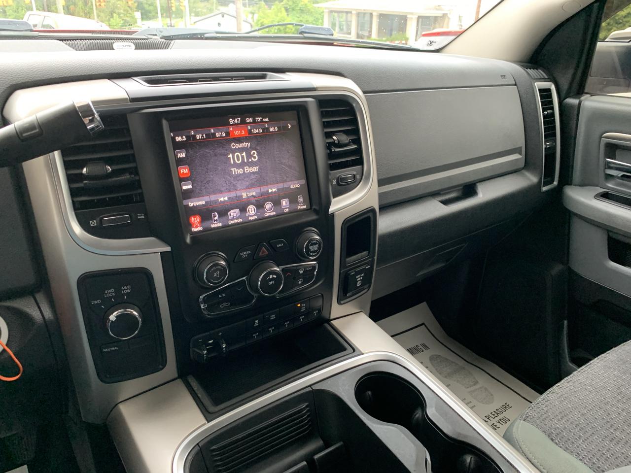 RAM 2500 SLT Crew Cab SWB 4WD 2016