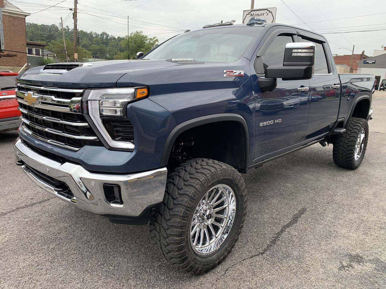 Chevrolet Silverado 2500HD LTZ Crew Cab Short Box 4WD 2024