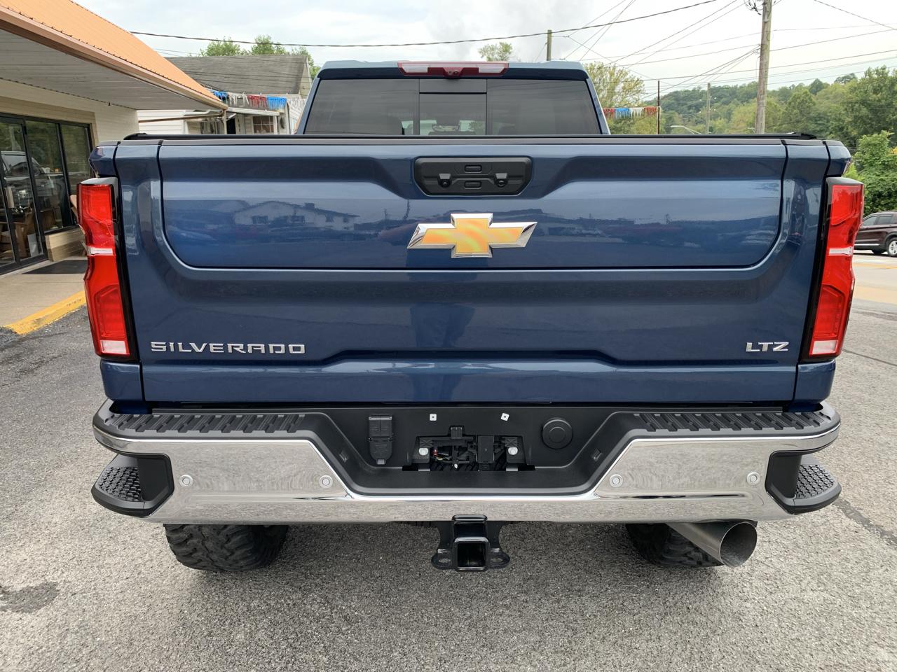 Chevrolet Silverado 2500HD LTZ Crew Cab Short Box 4WD 2024