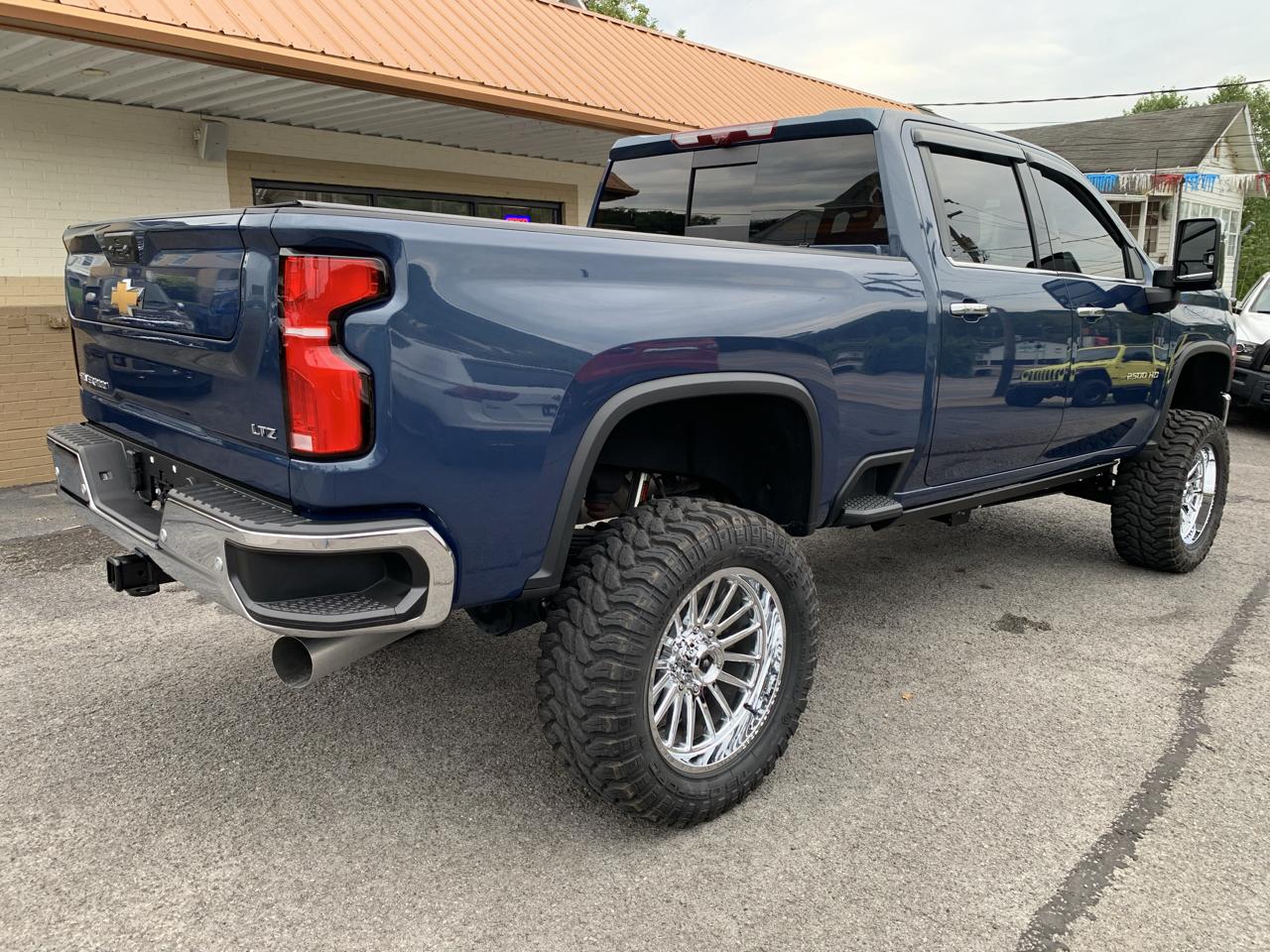 Chevrolet Silverado 2500HD LTZ Crew Cab Short Box 4WD 2024
