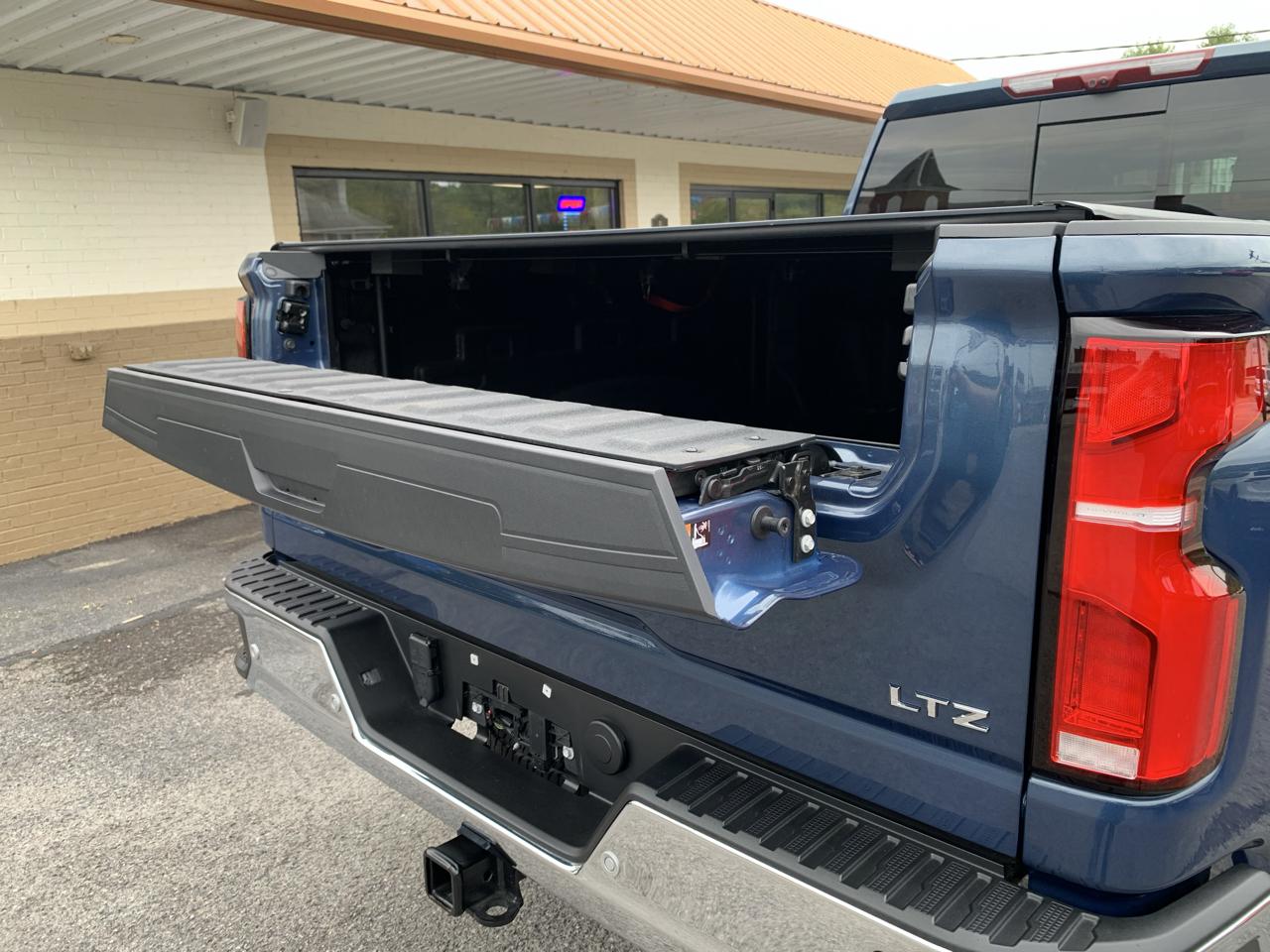 Chevrolet Silverado 2500HD LTZ Crew Cab Short Box 4WD 2024