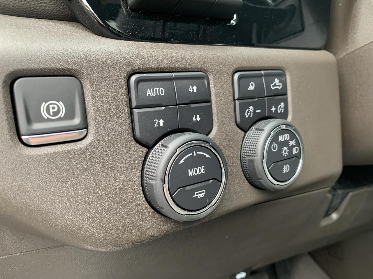 Chevrolet Silverado 2500HD LTZ Crew Cab Short Box 4WD 2024