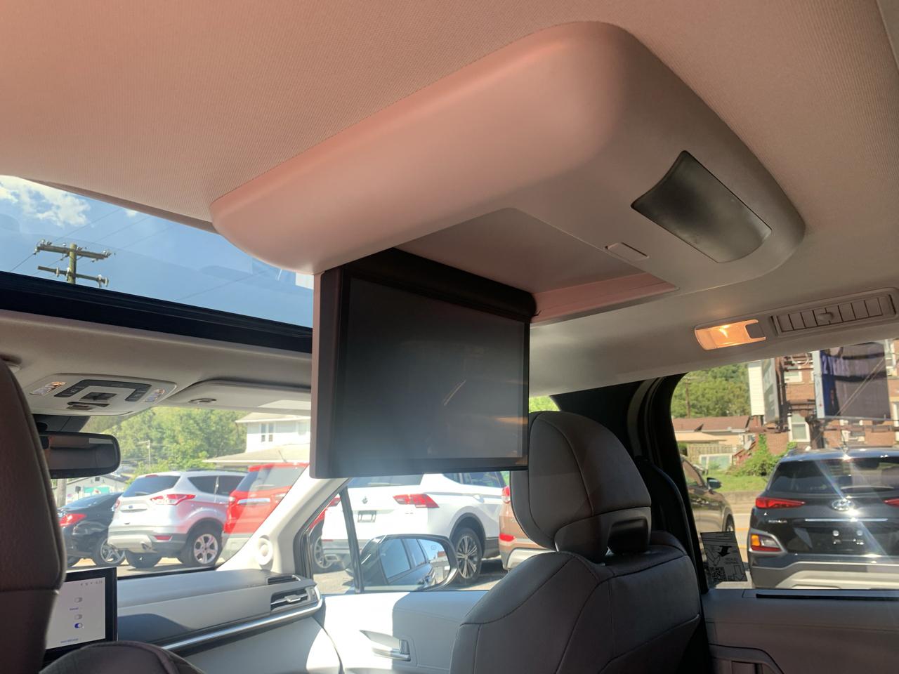 Toyota Sienna XLE 7-Passenger AWD 2026