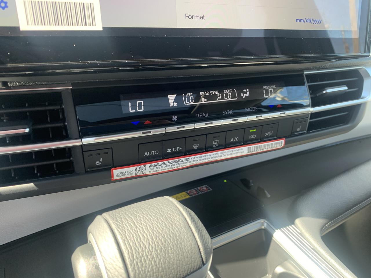 Toyota Sienna XLE 7-Passenger AWD 2026